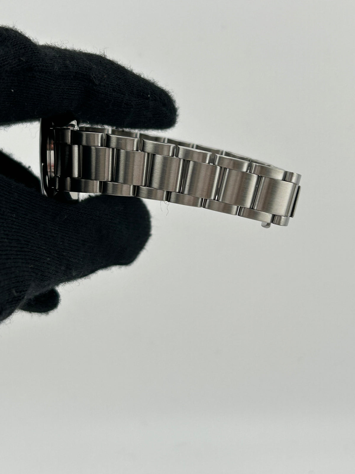 Omega Seamaster Date Blue Dial on Stainless Steel Bracelet Ref. 2577.80.00 Card 2006 — view 5