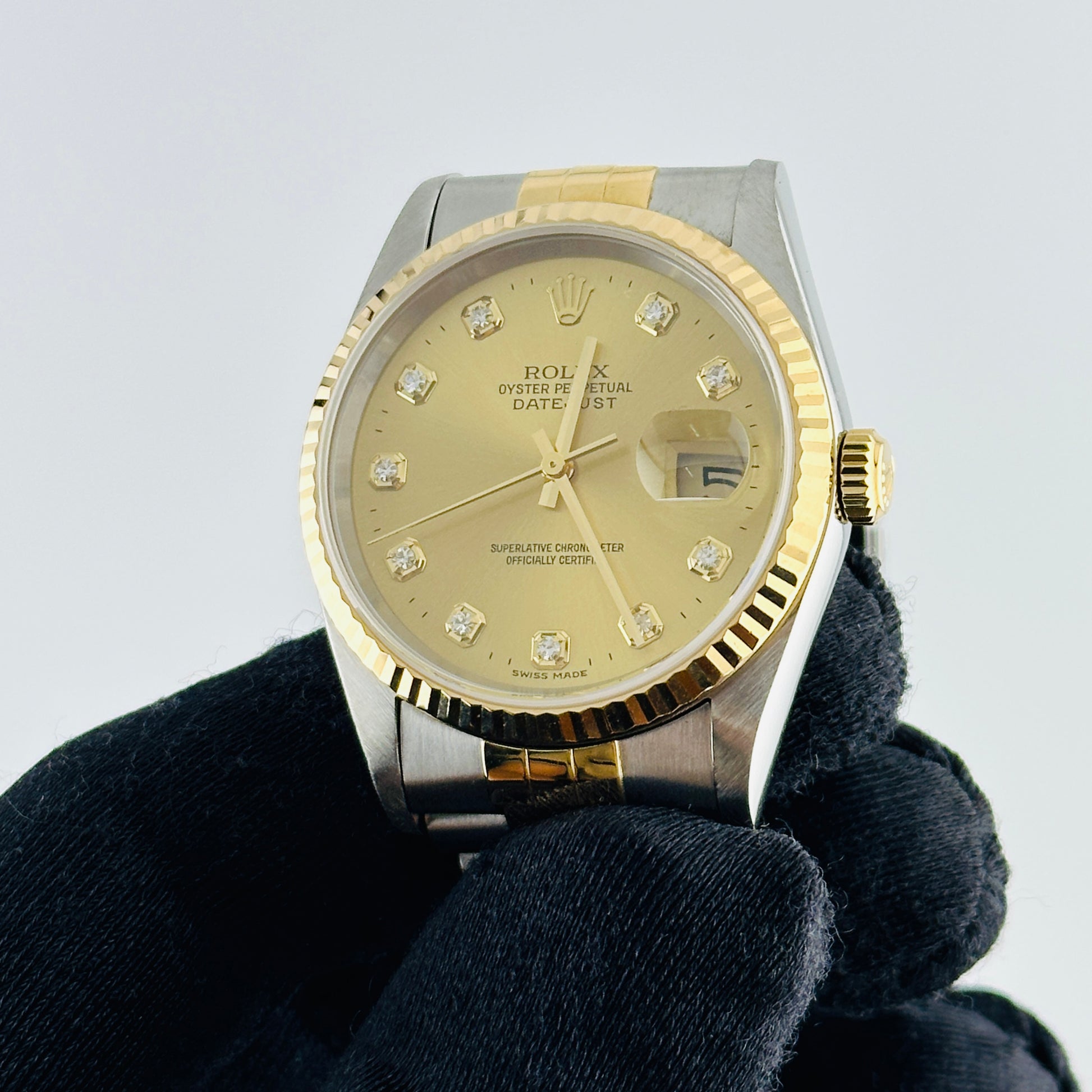 Rolex Datejust Champagne Diamond Factory Dial on D Link Jubilee Bracelet Ref. 16233G 2000 — view 3