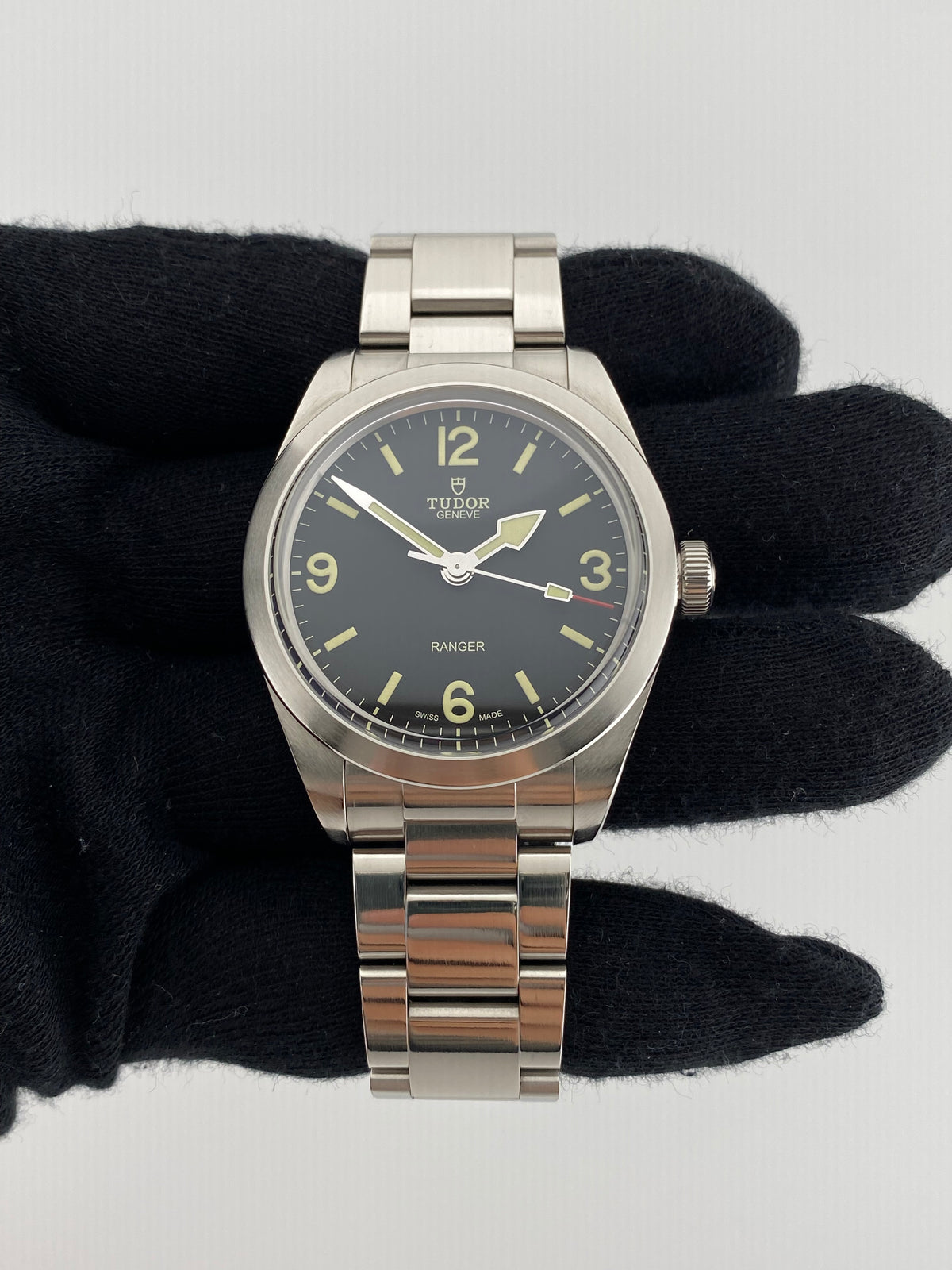 Tudor Ranger Black Dial on Stainless Steel Bracelet Ref. 79950 Complete 2023 — view 2