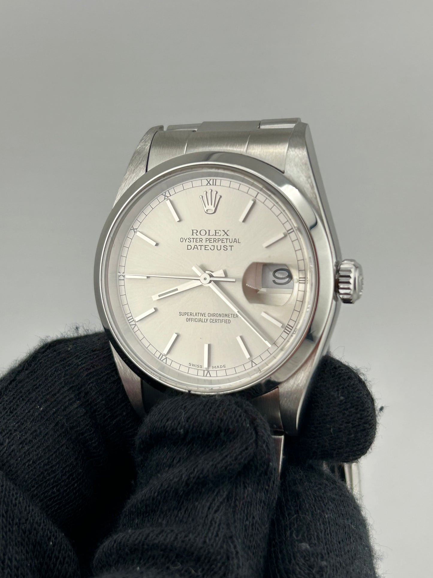 Rolex Datejust 36 Silver Stick Dial on Jubilee Ref. 16200 Papers 2000 — view 3
