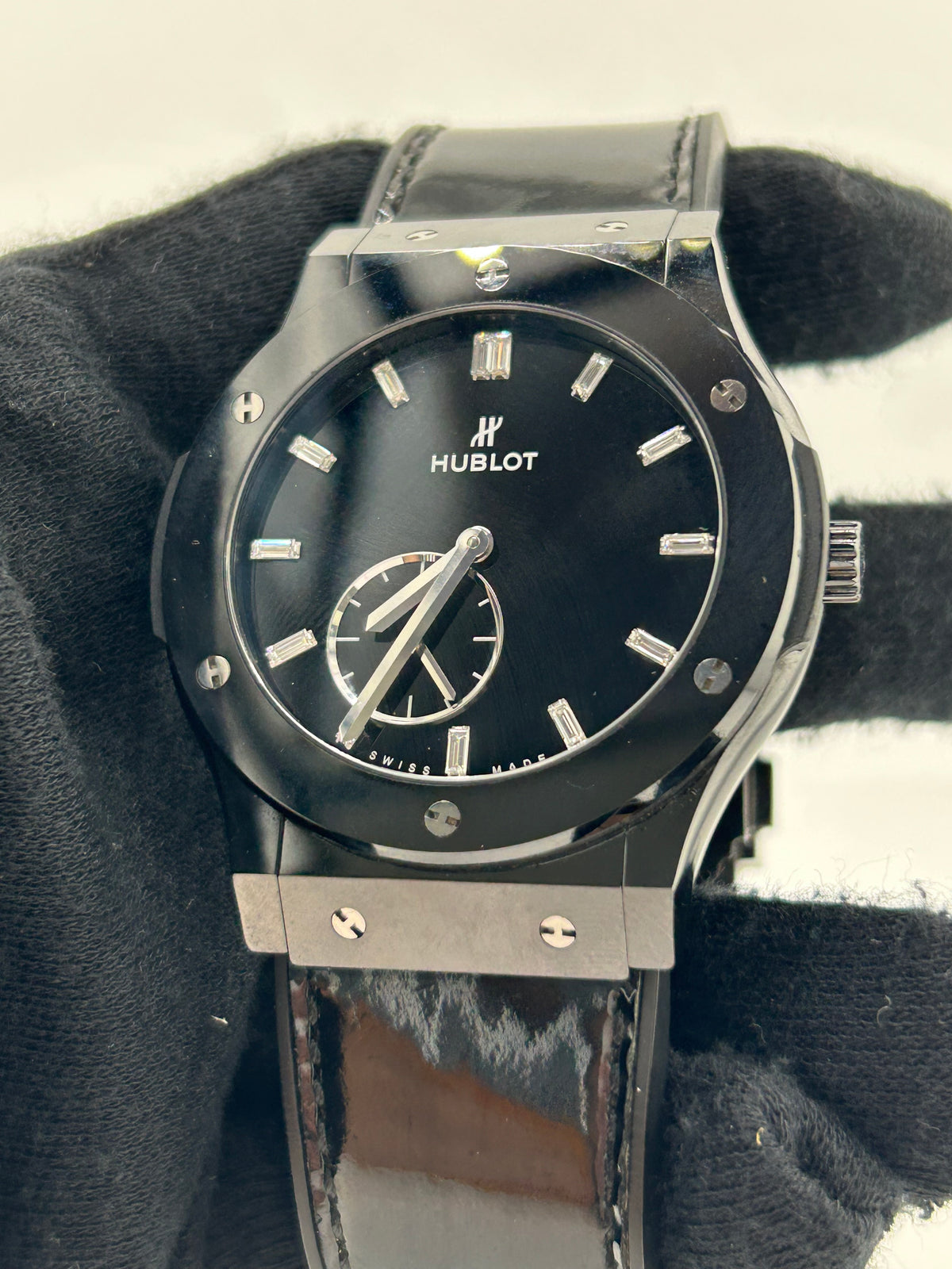 Hublot Classic Fusion Clasico Ultra Thin Black Dial on Black Rubber Band Ref. 515.CS.1270.VR — view 3