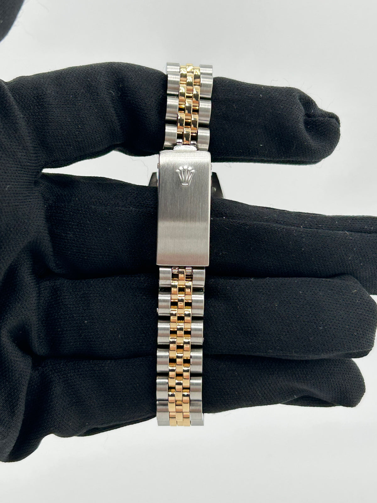 Rolex Date Lady Champagne Stick Dial on Jubilee Ref. 6917 1984 — view 4