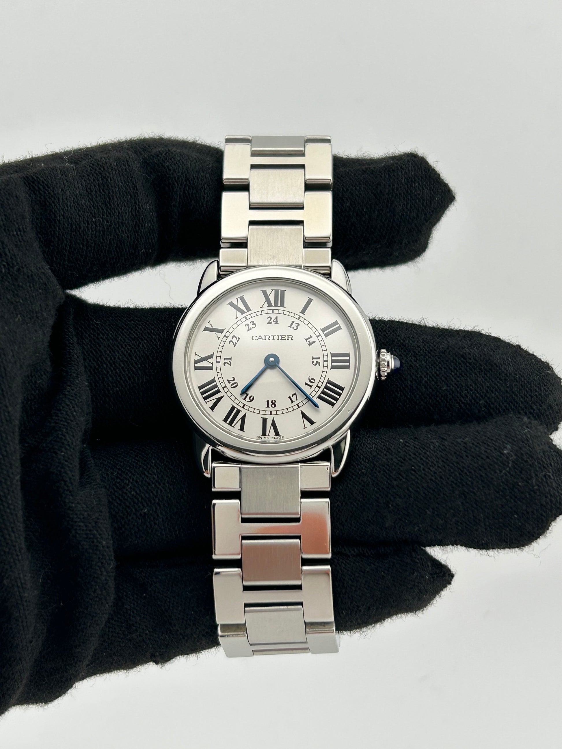 Cartier Ronde Solo Silver Dial on Stainless Steel Bracelet Ref. W6701004 Papers 2013 — view 2