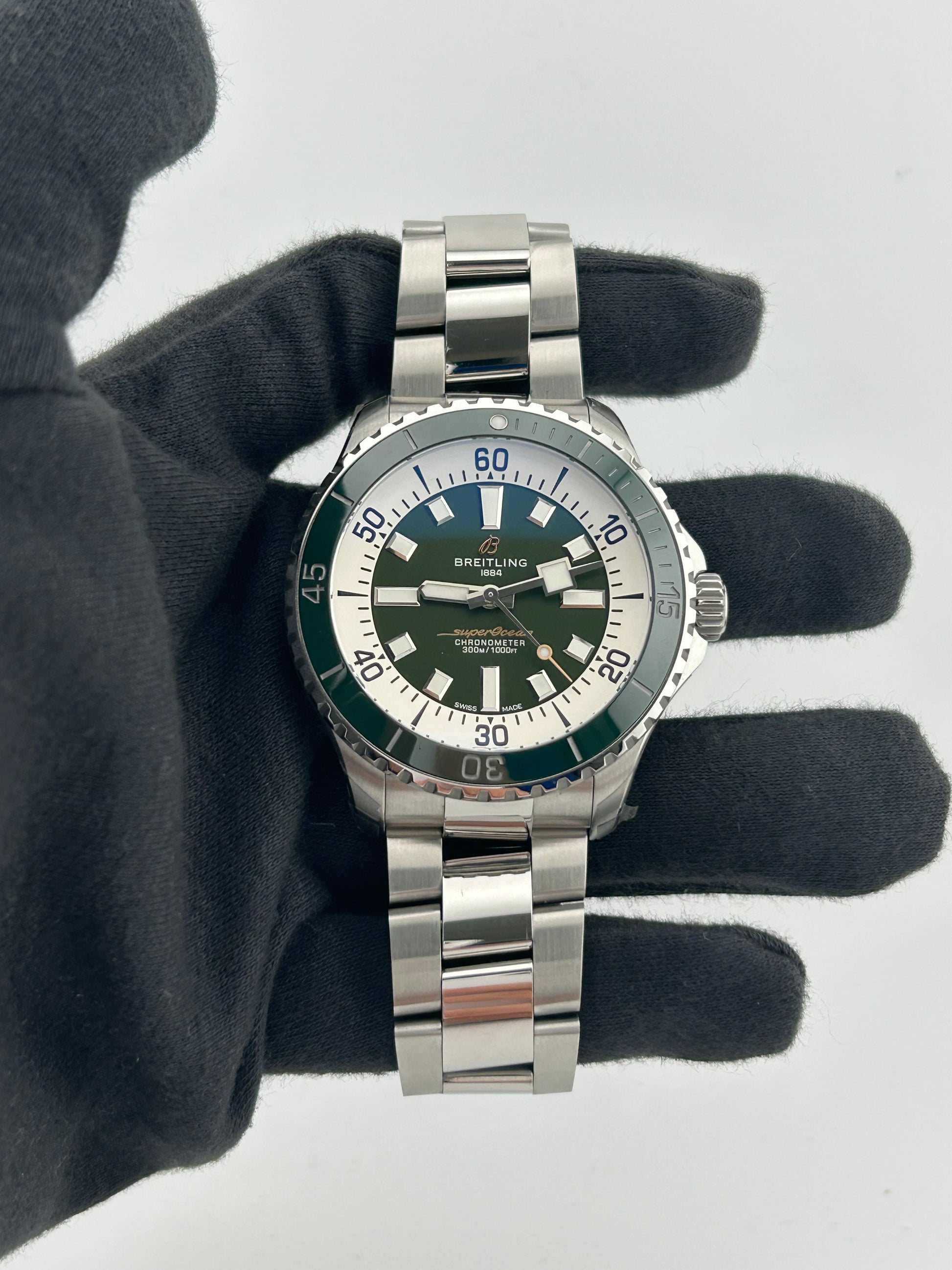 Breitling Superocean Automatic Green Dial on Bracelet Ref. A17376211C1A1 Card