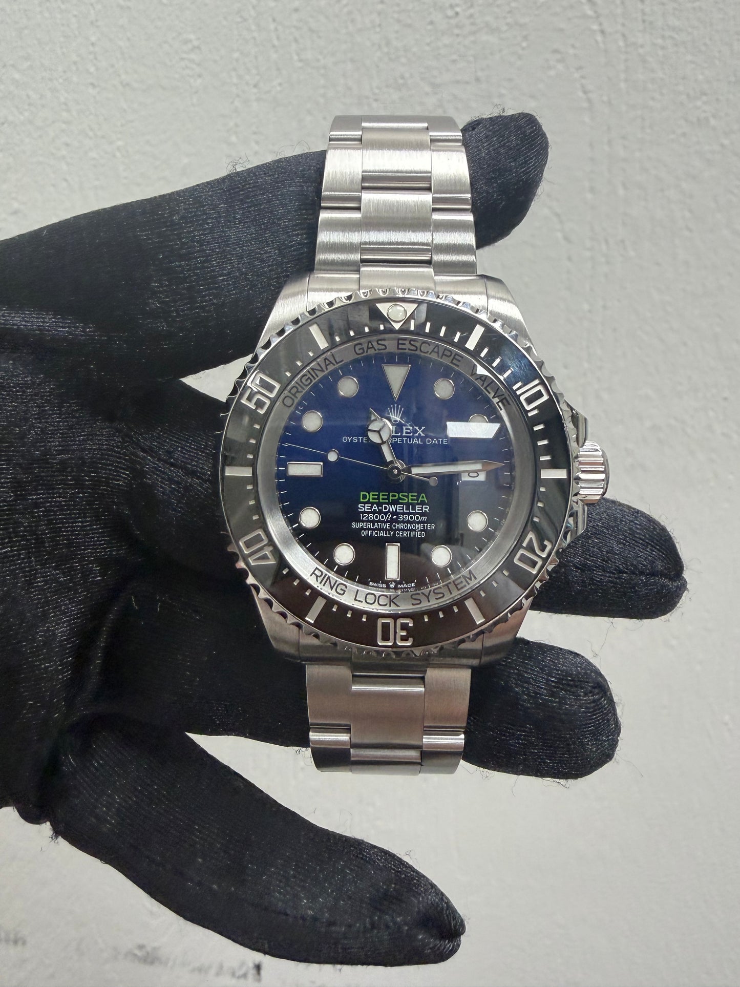 Rolex Sea-Dweller Deepsea Blue James Cameron Dial on Oyster Ref. 126660 Card 2019 — view 2