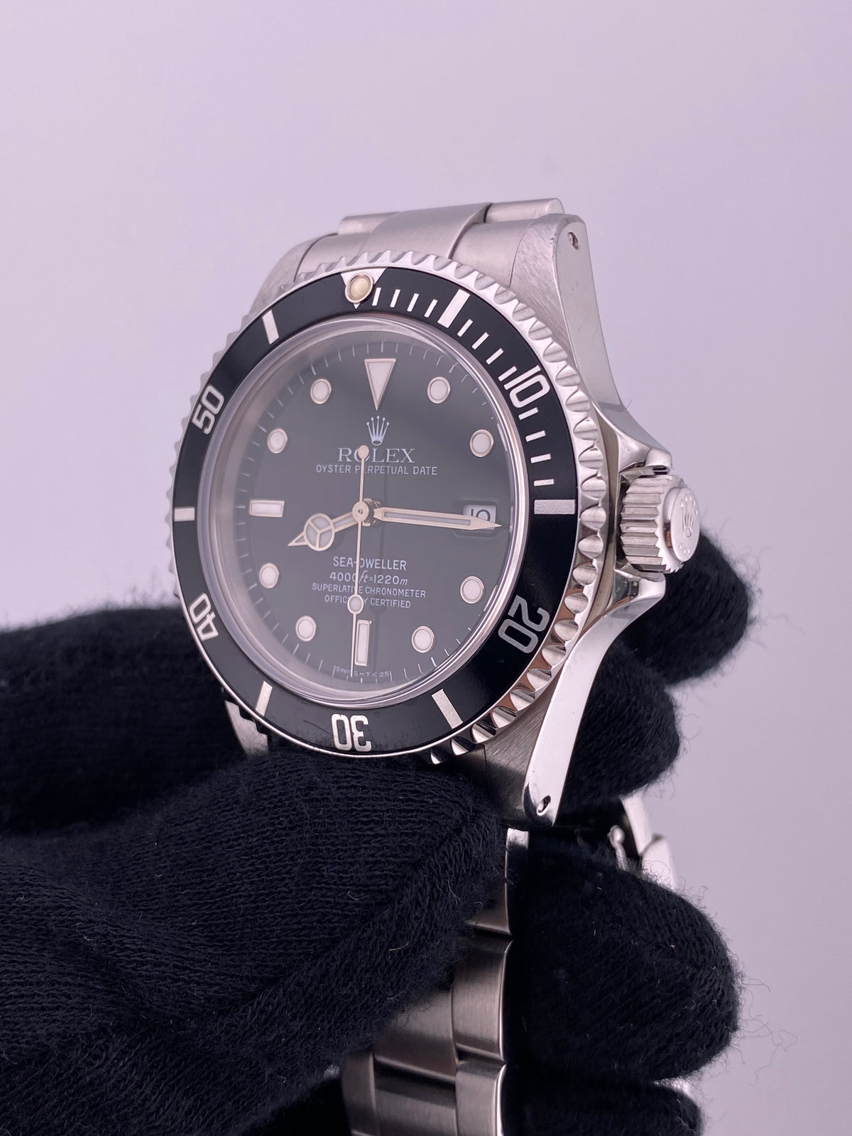 Rolex Sea-Dweller Black Dial on Oyster Ref. 16600 — view 3