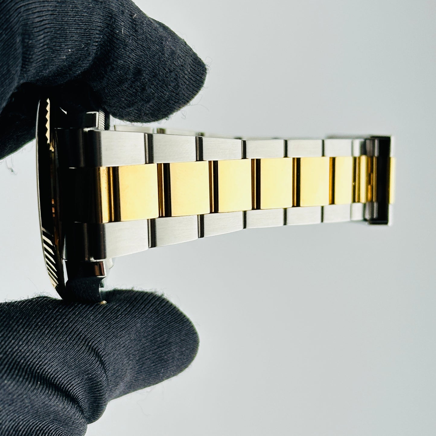 Rolex Datejust II Ivory Index Dial on Oyster Bracelet Ref. 116333 2013 — view 5