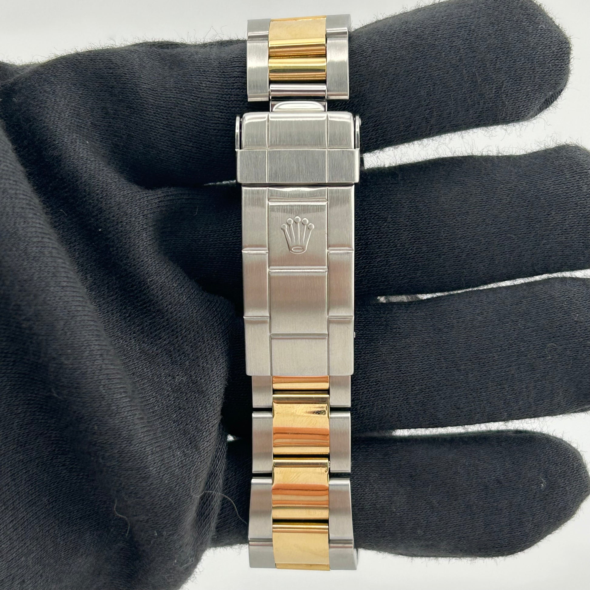 Rolex Submariner Blue Dial on Oyster Ref. 16613 Papers 1999 — view 4