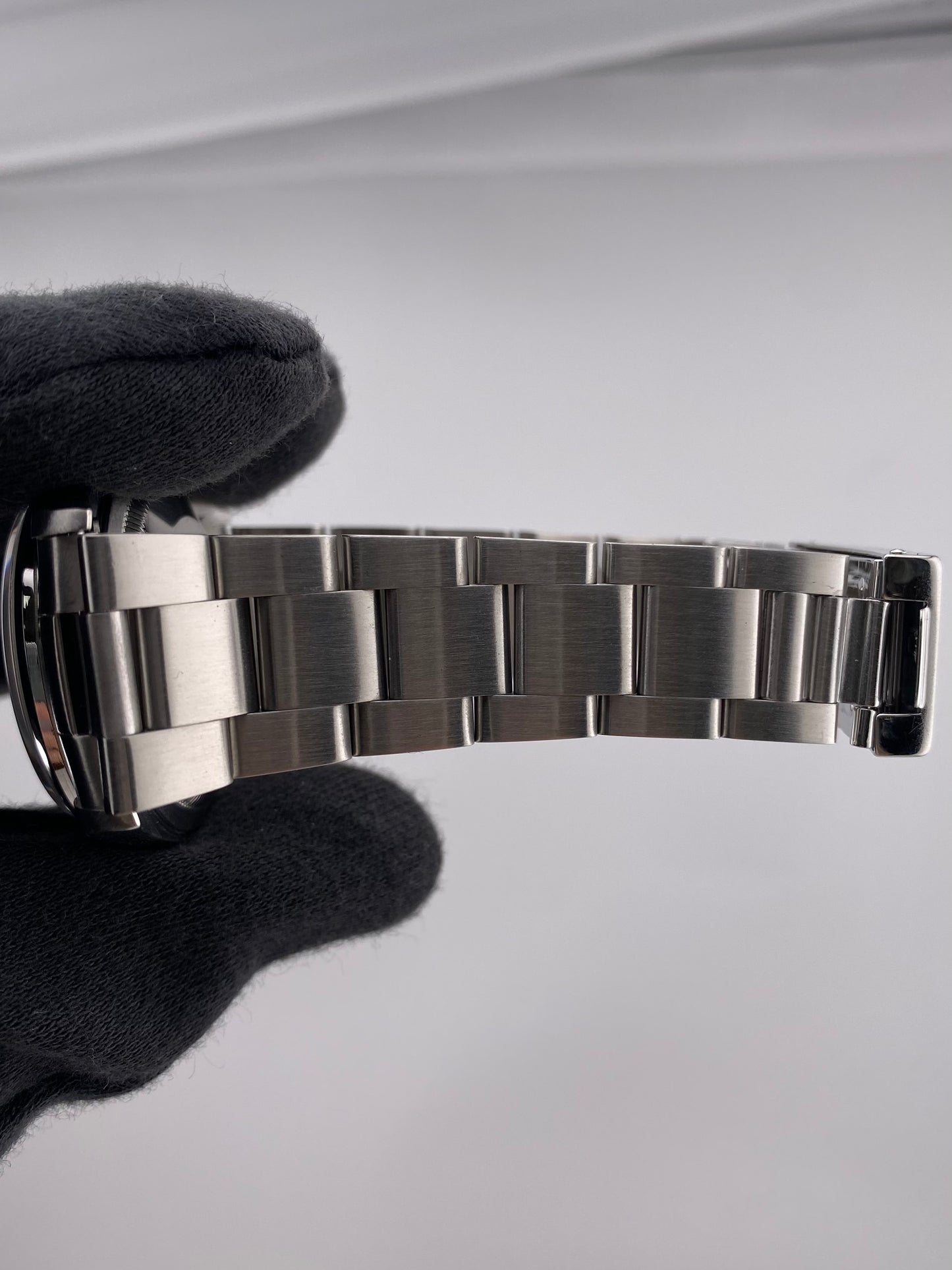 Rolex Datejust 36 Silver Stick Dial on Jubilee Ref. 16200 Papers 1999 — view 5