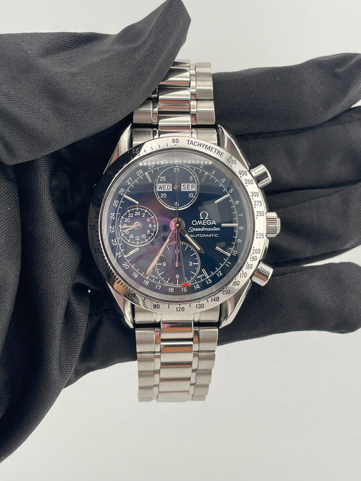 Omega Speedmaster Day Date Blue Dial on Stainless Steel Bracelet Ref. 3521.80 — view 2