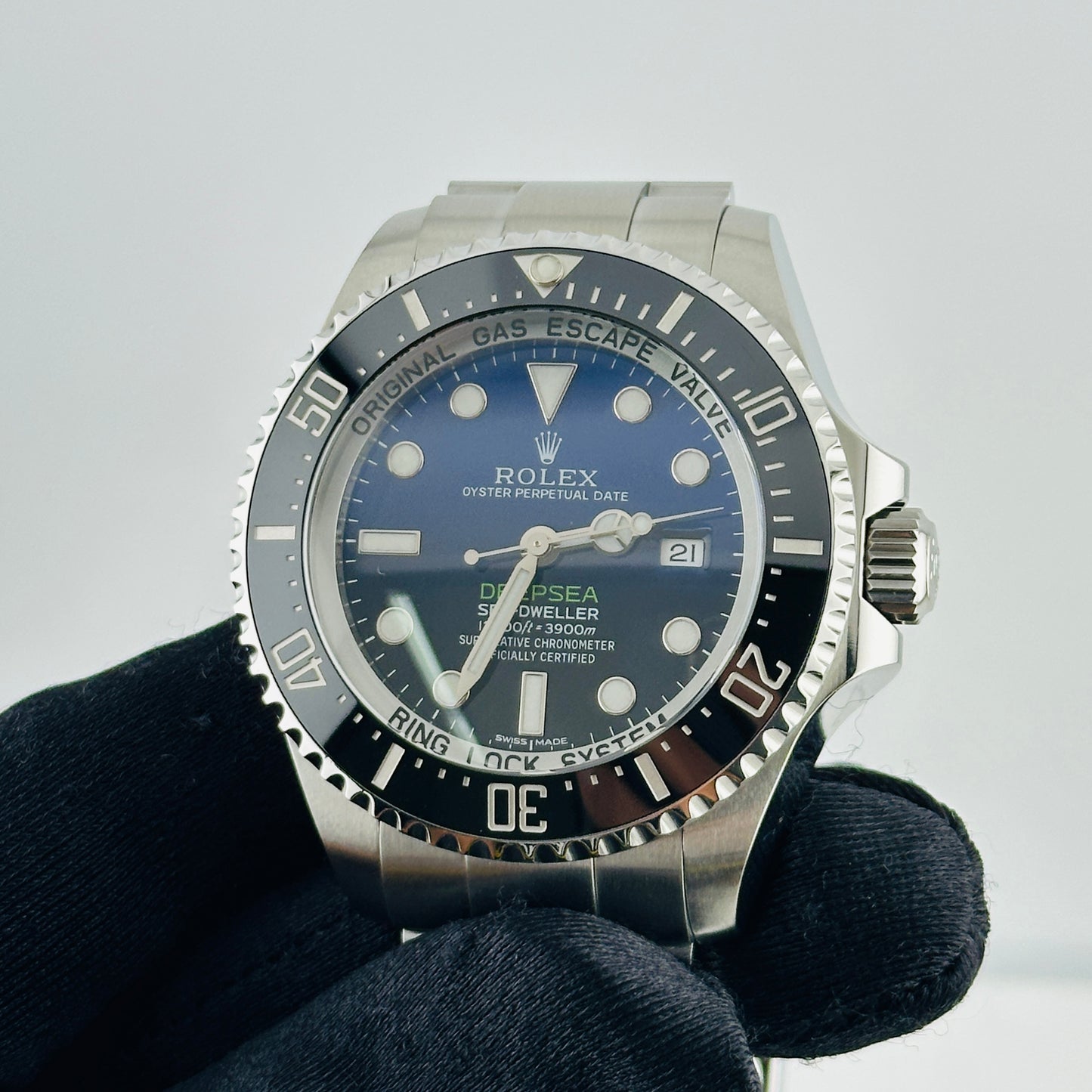 Rolex Sea-Dweller Deepsea James Cameron Dark Blue/Black Dial on Oyster Ref. 116660 Card 2015 — view 3
