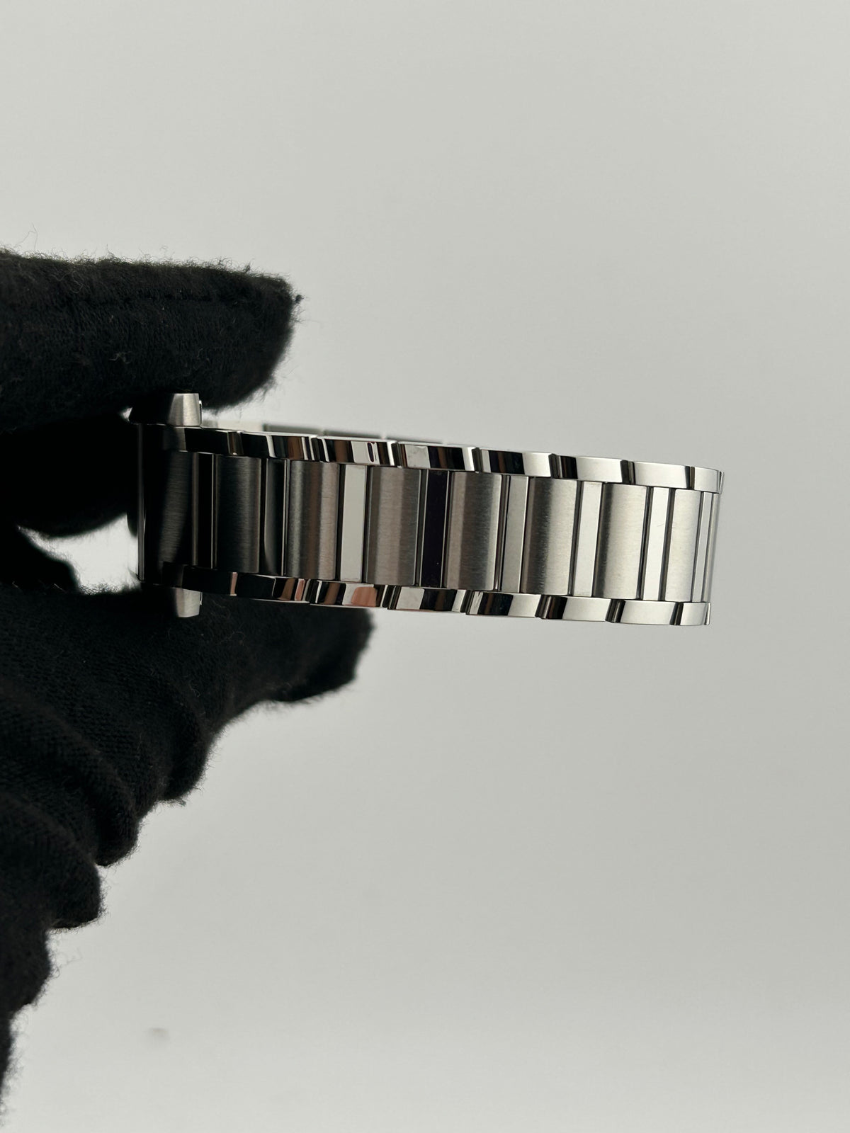 Cartier Tank Francaise Small Silver Dial on Stainless Steel Bracelet Ref. WSTA0065 Complete 2024 — view 5