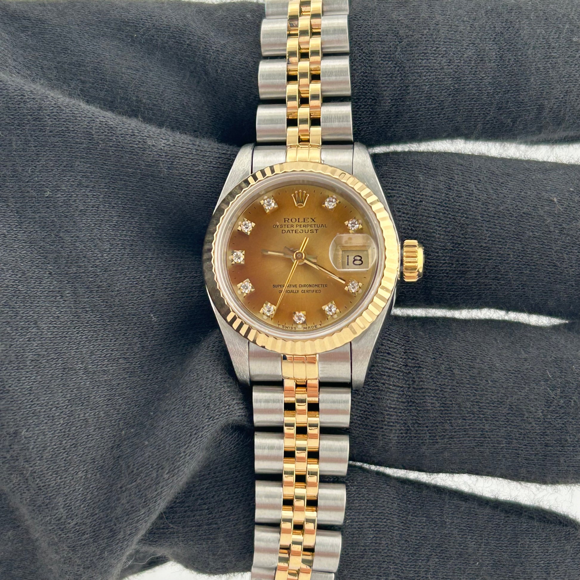 Rolex Datejust Lady Champagne Diamond Dial on D Link Jubilee Bracelet Ref. 69173 — view 2