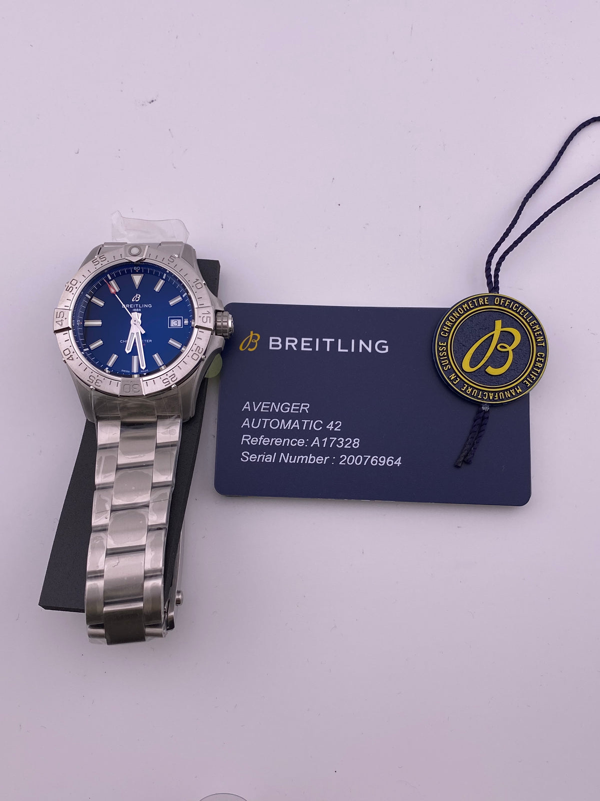 Breitling Avenger Automatic Black Dial on Bracelet Ref. A17328101B1A1 Complete 2026 — view 7