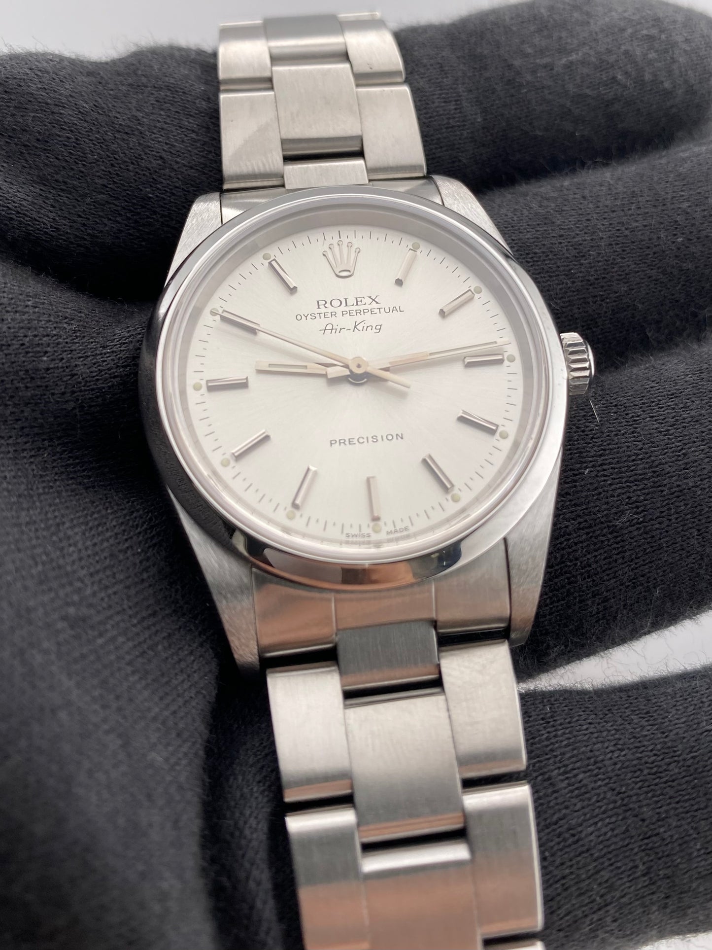 Rolex Air-King Silver Dial on Oyster Bracelet Ref. 14000M 2002 — view 3
