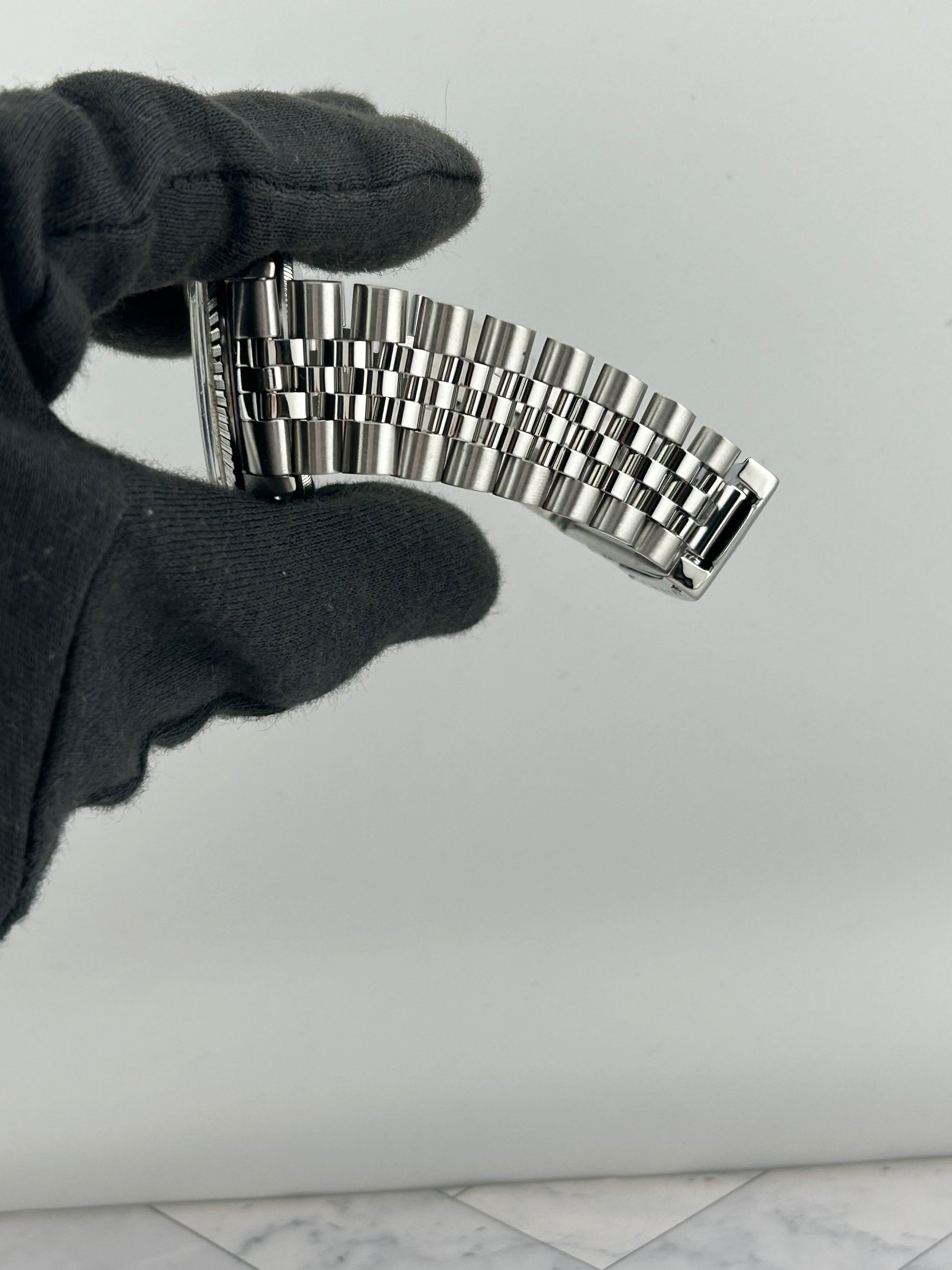 Rolex Datejust Silver Stick Dial on D Link Jubilee Bracelet Ref. 1603 1975 — view 4