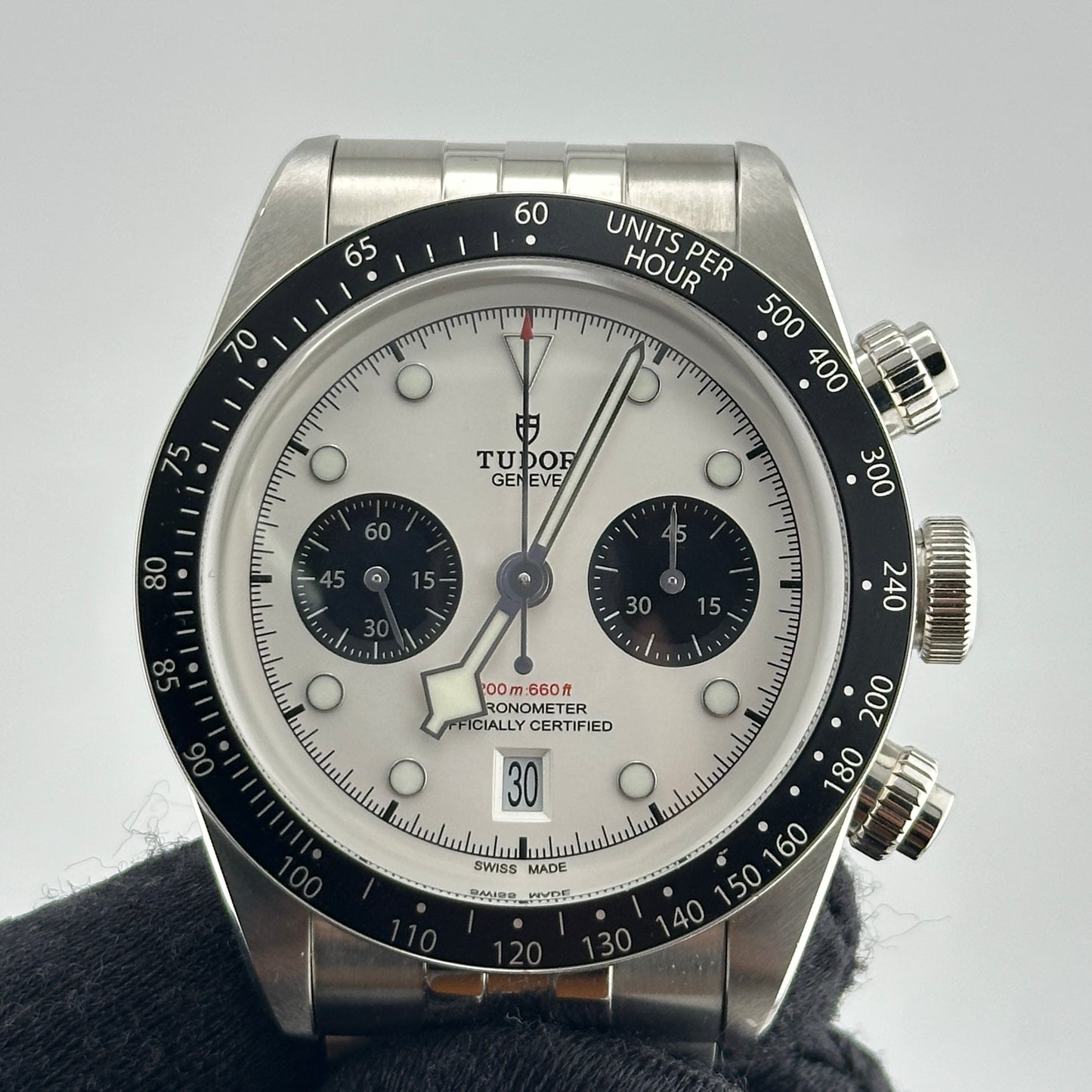 Tudor Black Bay Chrono Opaline Panda Dial Dial on Stainless Steel Bracelet Ref. M79360N-0002 Complete 2021 — view 3