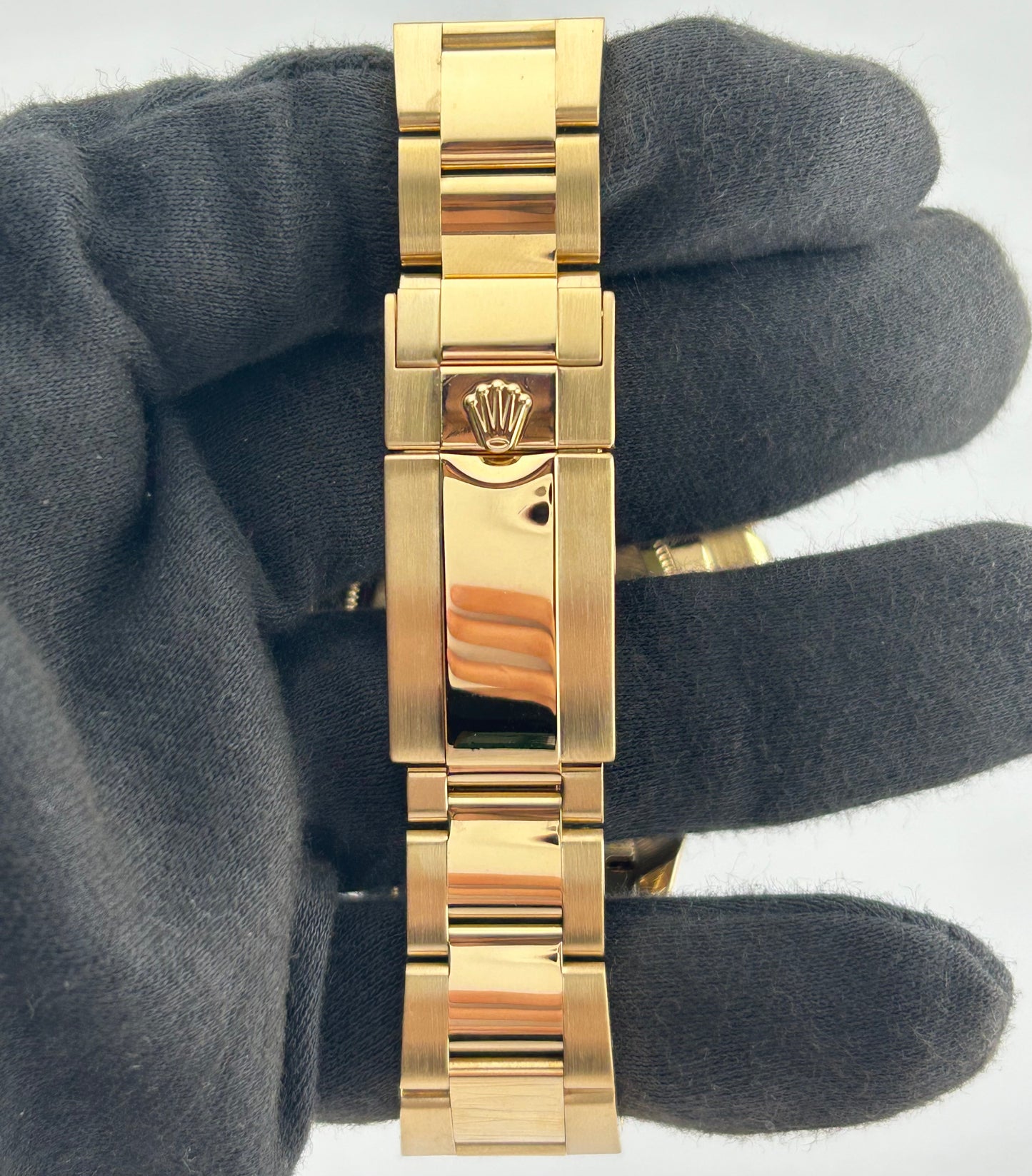 Rolex Yacht-Master II White Dial on Oyster Ref. 116688 Card 2008 — view 4