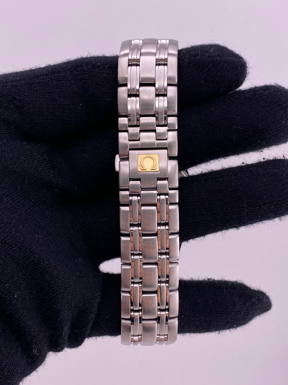 Omega Seamaster Blue Dial on Stainless Steel Bracelet Ref. 2511.81 — view 4
