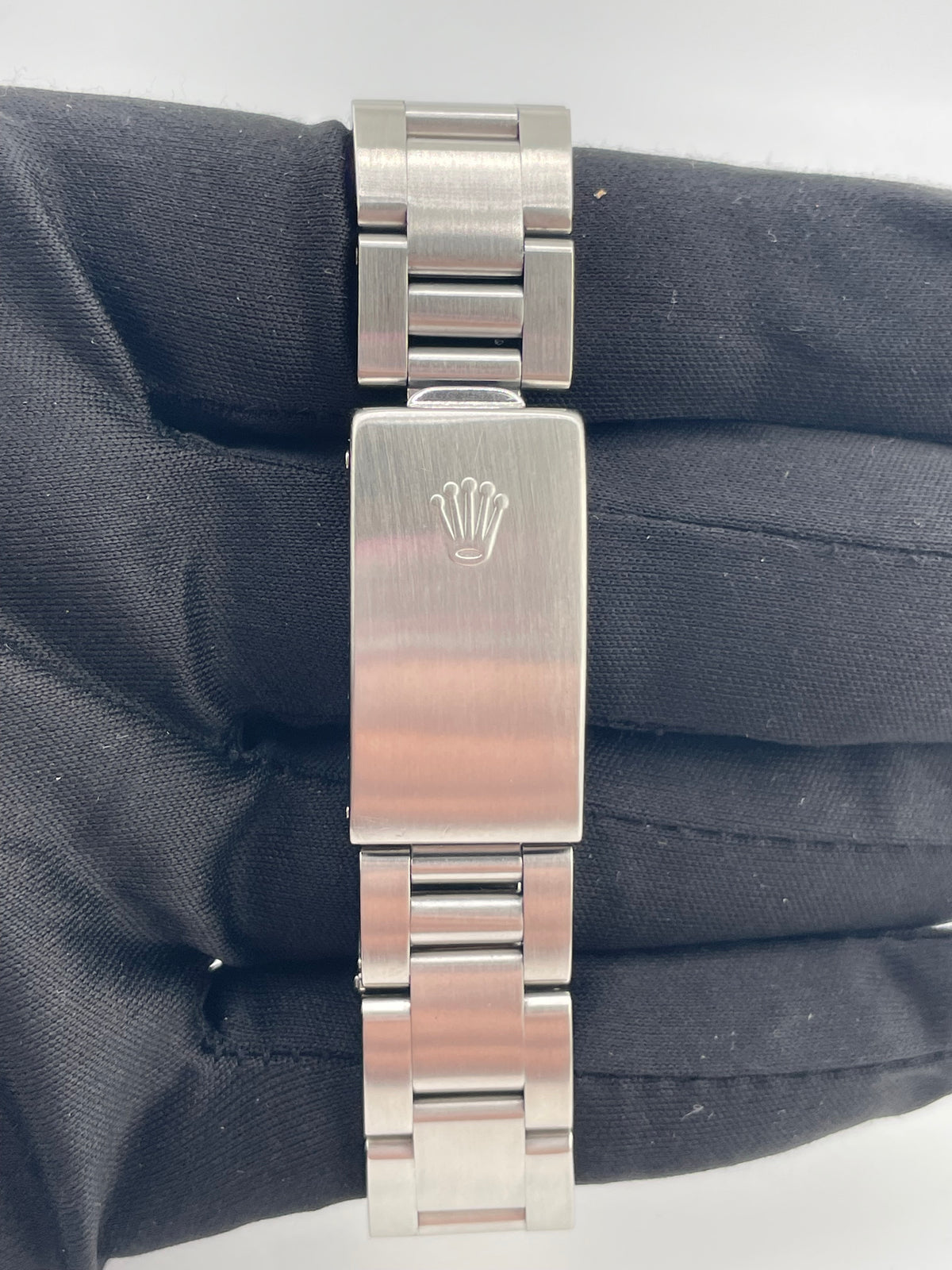 Rolex Oyster Perpetual Black Dial on Oyster Ref. 77080 — view 4
