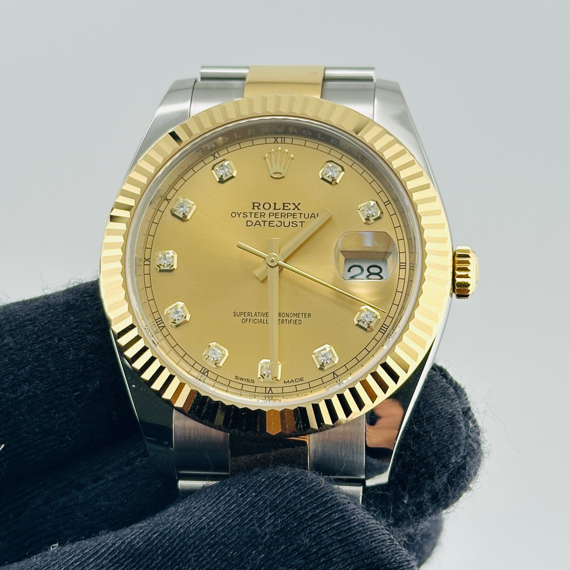 Rolex Datejust Champagne Diamond Factory Dial on Oyster Bracelet Ref. 126333 Card 2018 — view 3