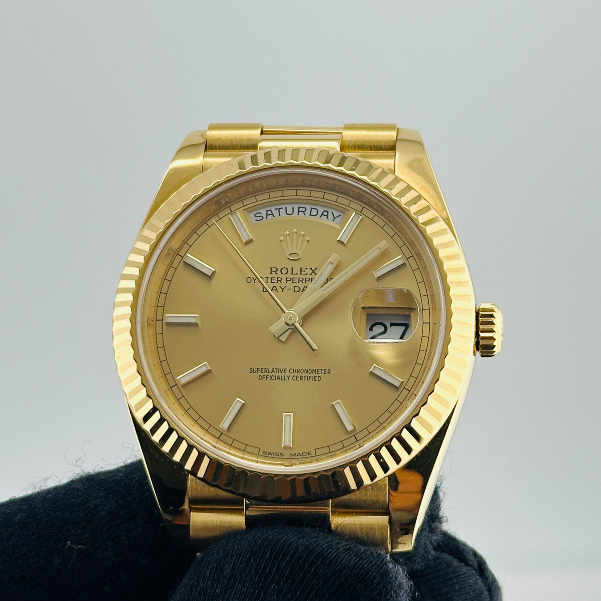 Rolex Day-Date 40 Champagne Index Dial on President Ref. 228238 Card 2018 — view 3