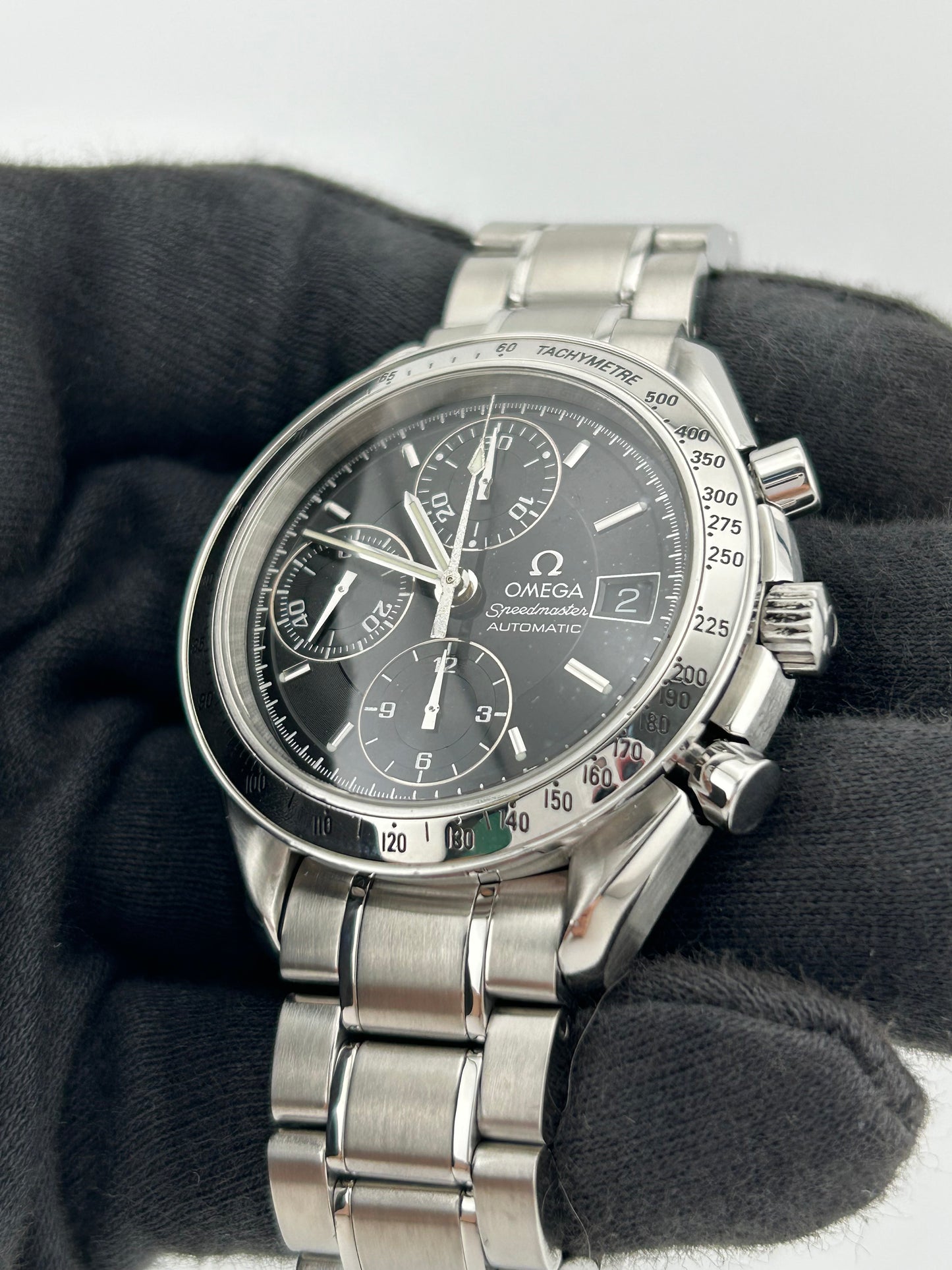 Omega Speedmaster Black Dial on Stainless Steel Bracelet Ref. 3513.50.00 — view 3