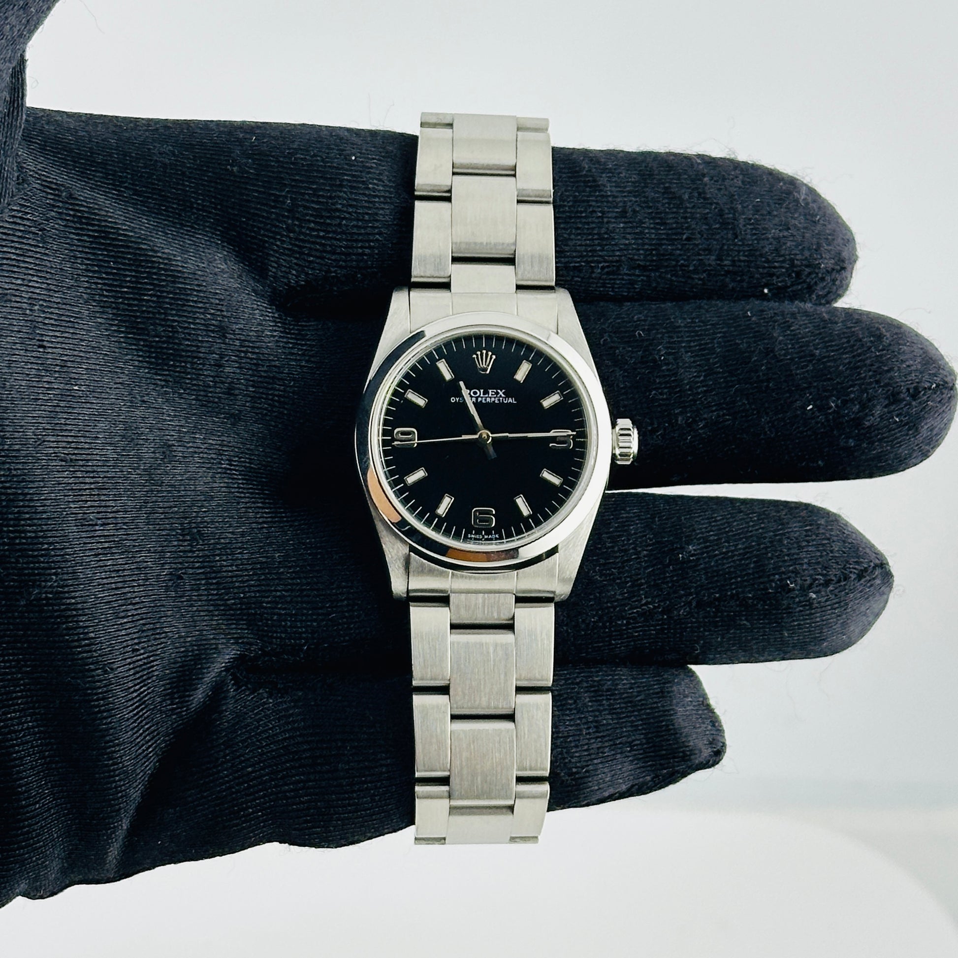 Rolex Oyster Perpetual Black Dial on Oyster Ref. 77080 Papers 2004 — view 2