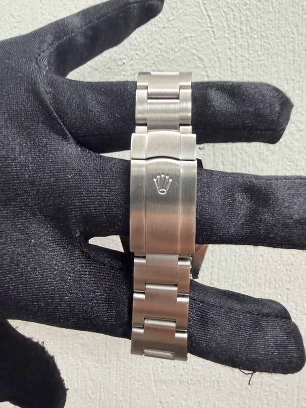 Rolex Oyster Perpetual Black Dial on Oyster Ref 116000 with Card Old Green 2011