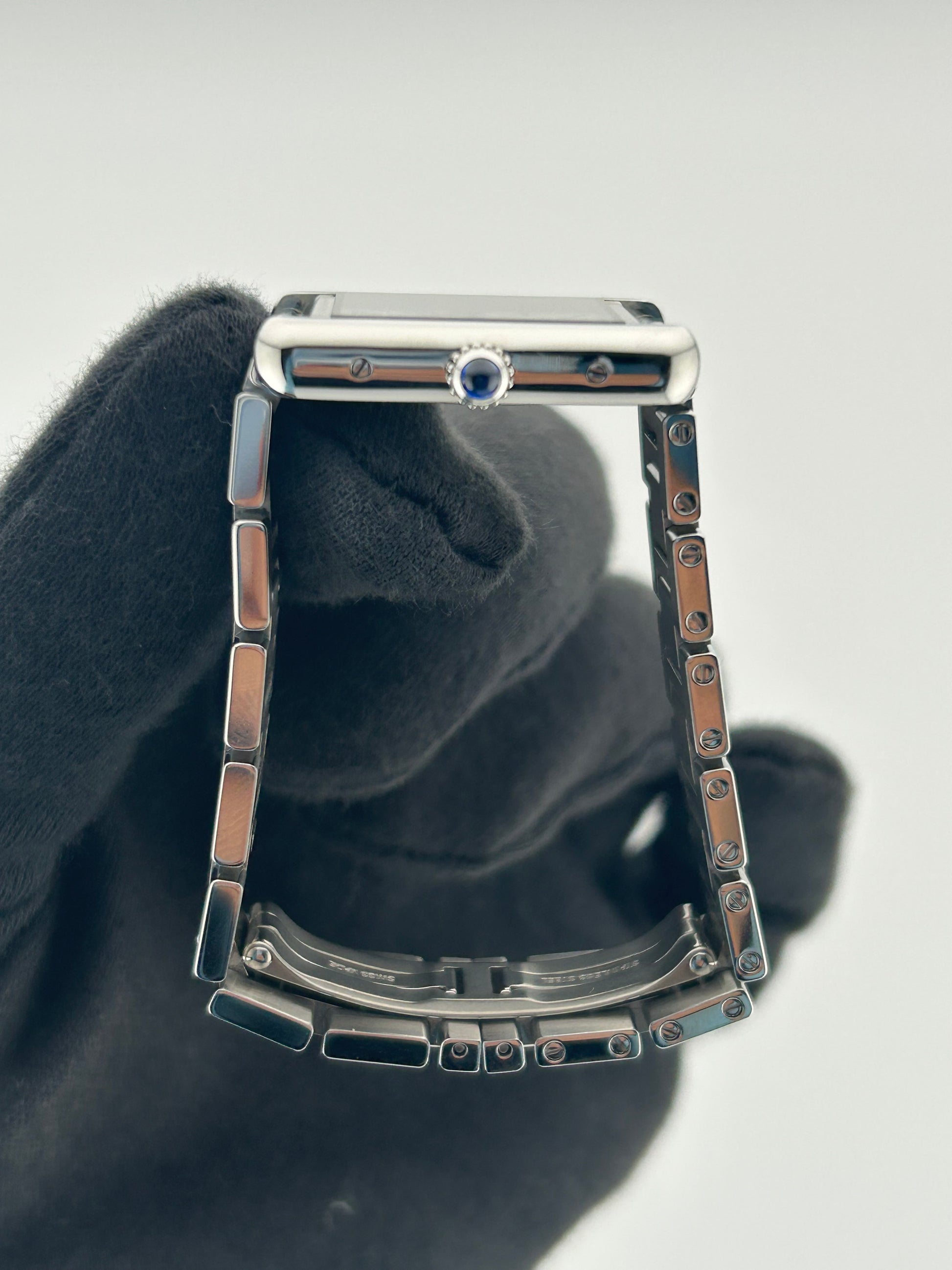 Cartier Tank Solo Silver Roman Dial on Stainless Steel Ref. W5200013 Card 2020 — view 5