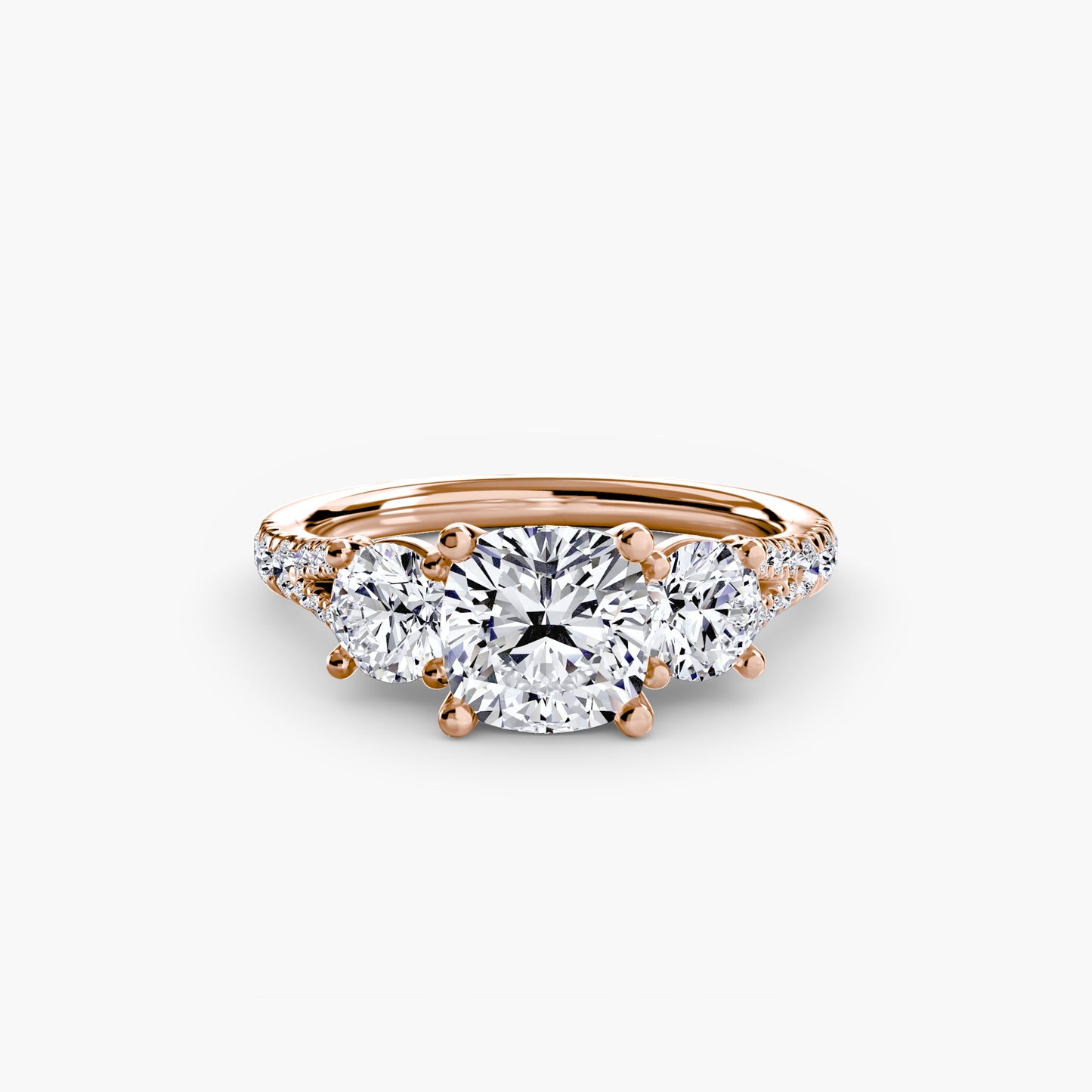 Anillo de tres piedras con banda pavé 3