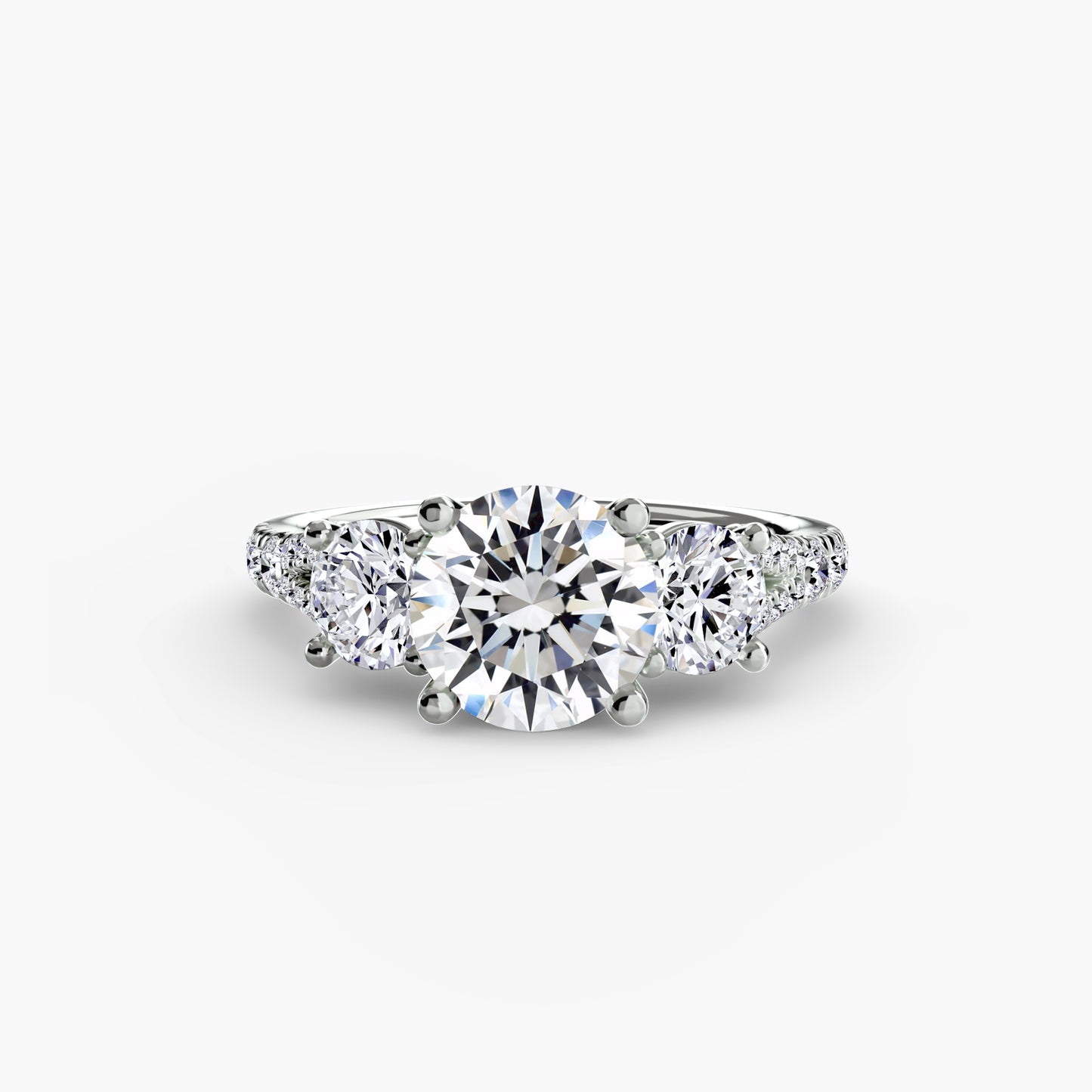 Anillo de tres piedras con banda pavé 3
