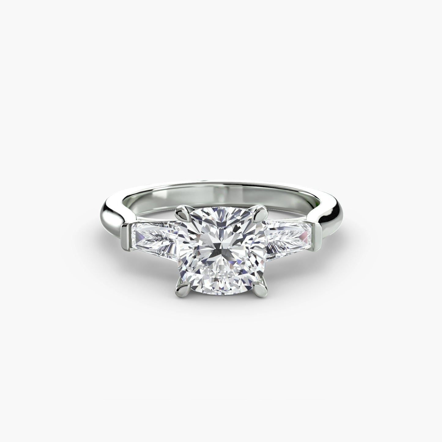 Anillo de tres piedras (piedras laterales baguette)