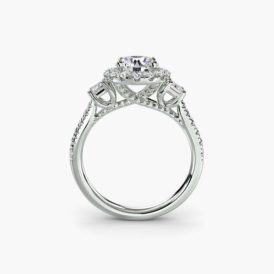 Anillo de tres piedras con halo 2