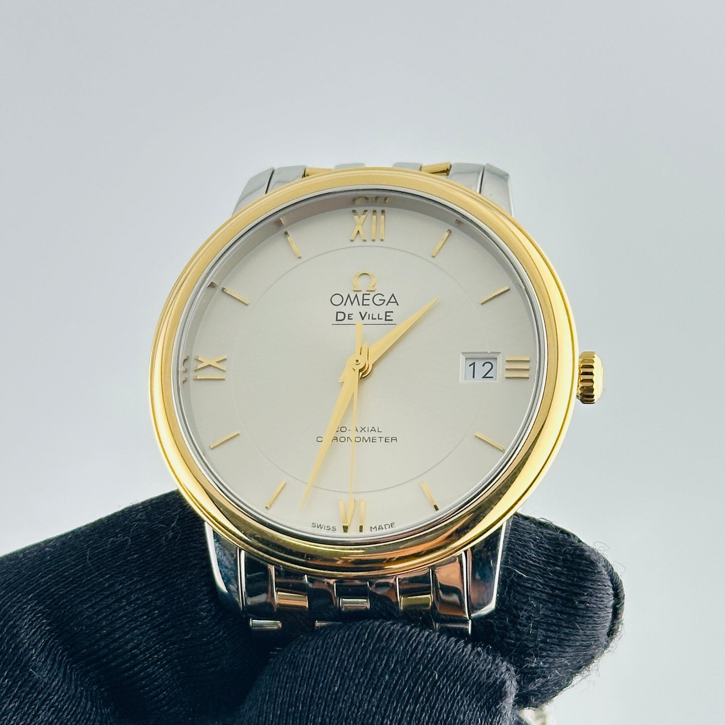 Omega De Ville Silver Dial on 2 Tone Bracelet Ref. 424.20.37.20.02.001 Card Open Date — view 3