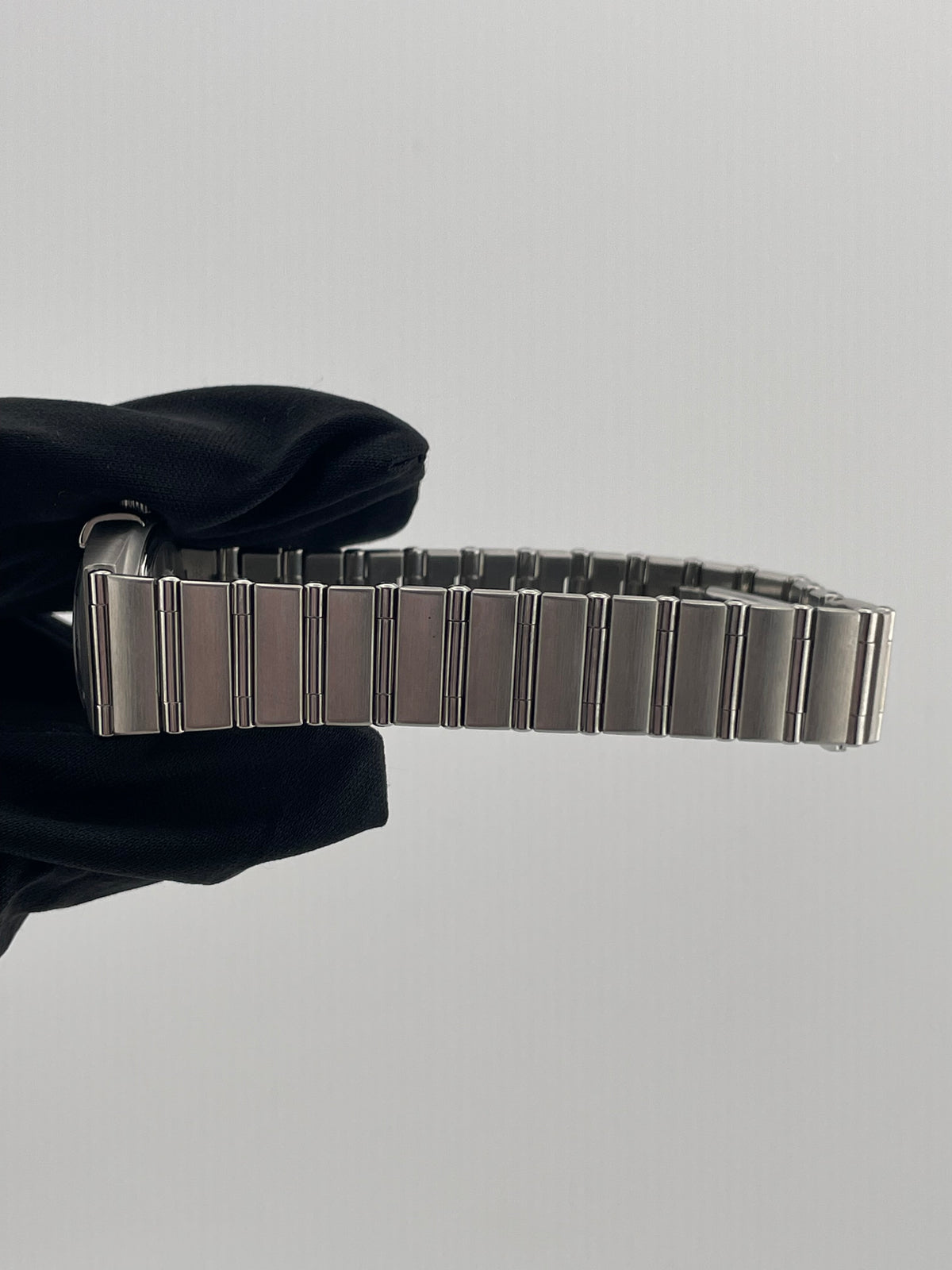 Omega Constellation Navy Gray Dial on Stainless Steel Bracelet Ref. 1562.40.00 Card Open Date — view 6