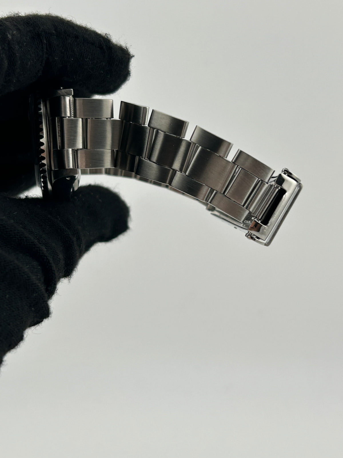 Tudor Prince Oysterdate Mini-Sub Blue Dial on Stainless Steel Bracelet Ref. 73090 — view 5