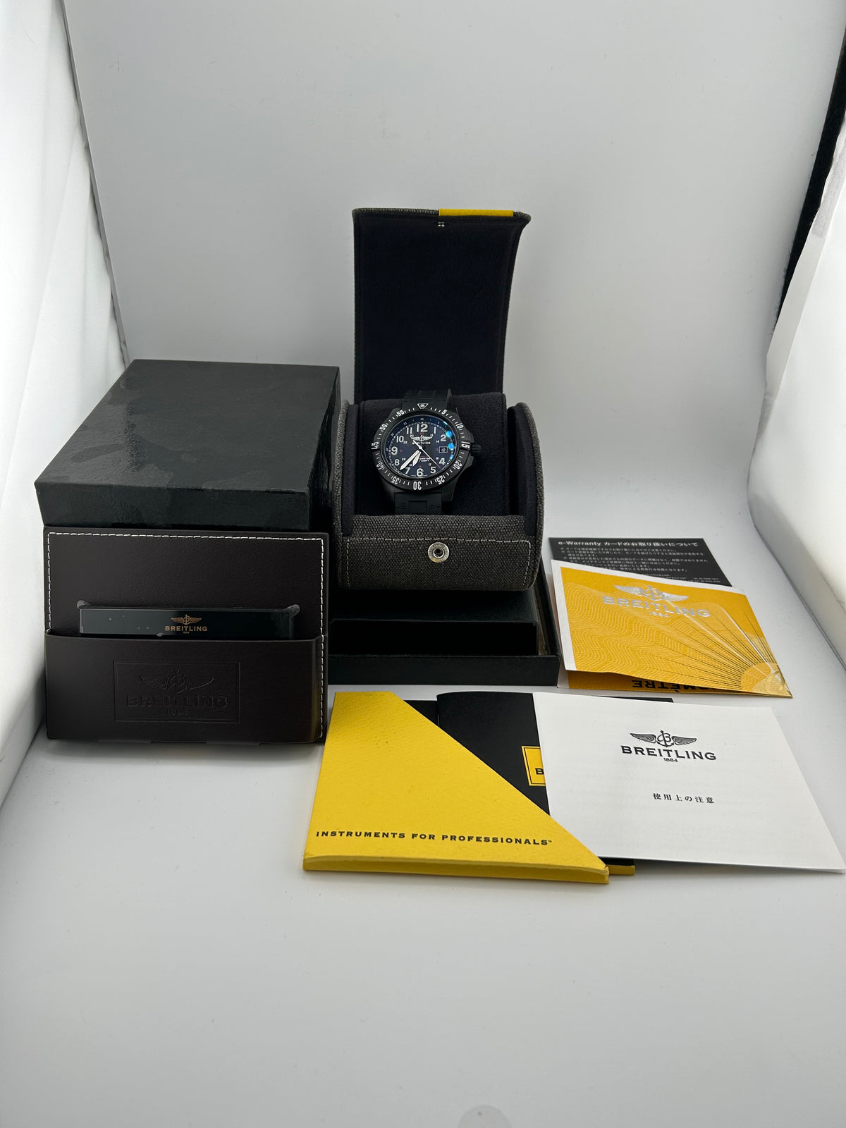 Breitling Colt Skyracer Black Arabic Dial on Black Rubber Band Ref. X74320 Complete 2017 — view 7