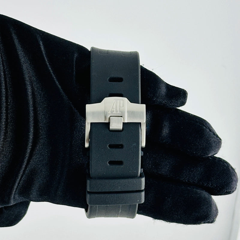 Audemars Piguet Royal Oak Offshore Safari White Dial on Rubber Strap Ref 26170ST with Papers 2011