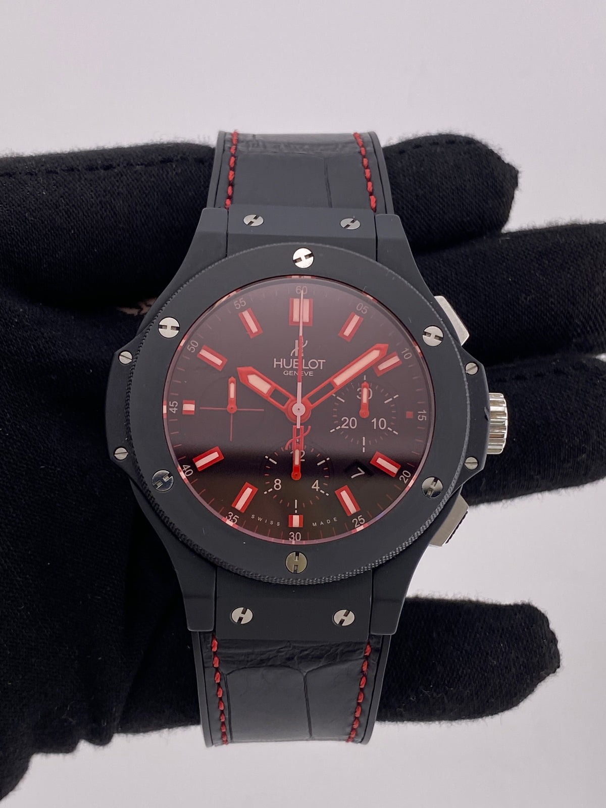 Hublot Big Bang Black Dial on Leather Strap Ref. 301.CI.1123.GR with Box — view 2