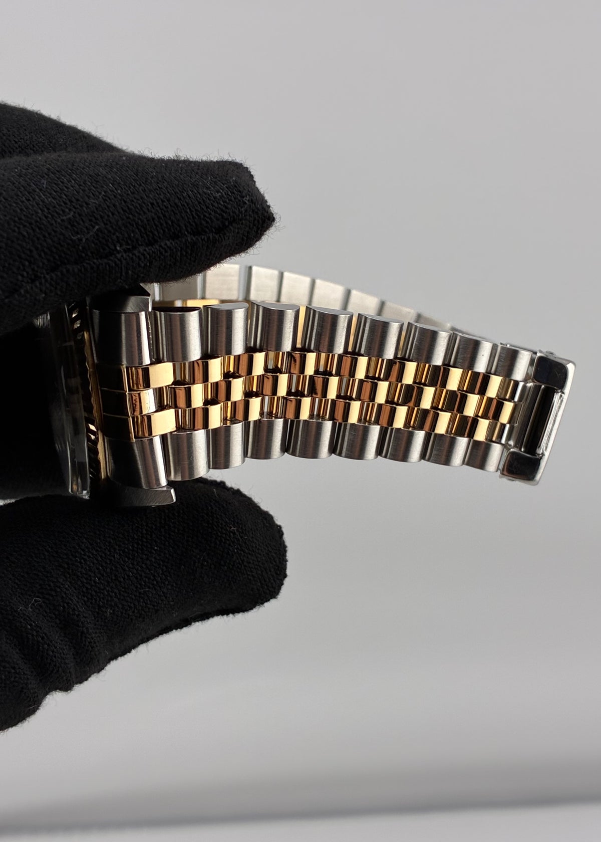 Rolex Datejust Champagne Stick Dial on Jubilee Ref. 16013 1985 — view 5