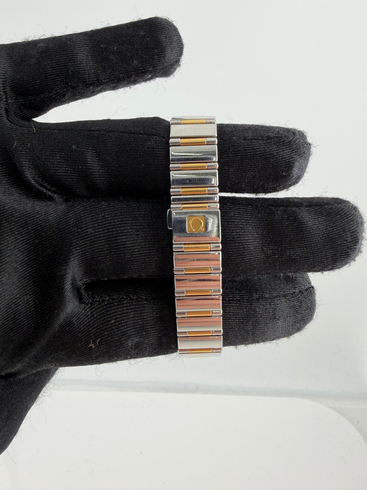 Omega Constellation White Mop Stone Dial Ref. 1368.79.00 Card 2012 — view 3