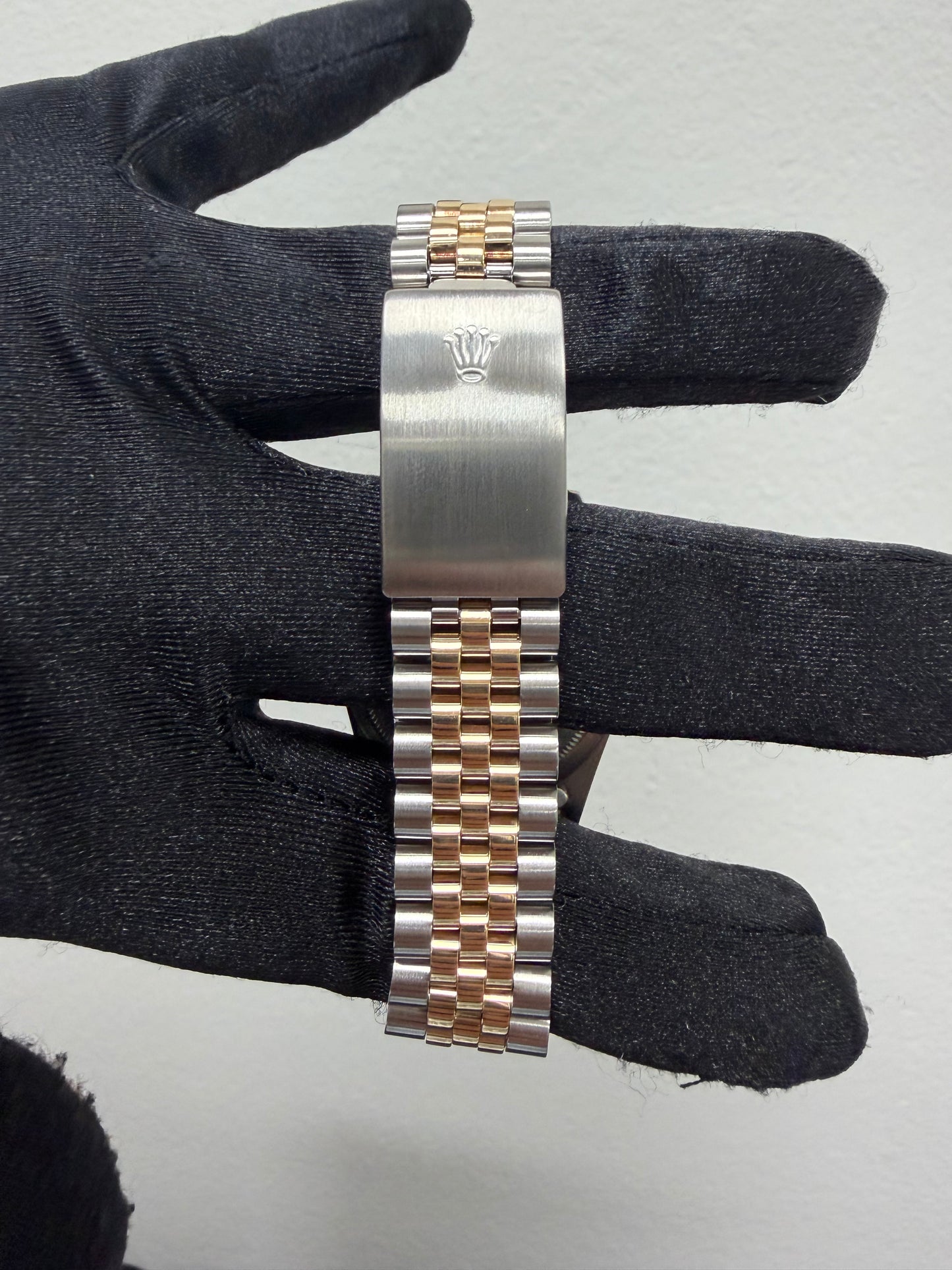Rolex Datejust Gold Dial on Jubilee Ref. 16233 Papers 1989 — view 3