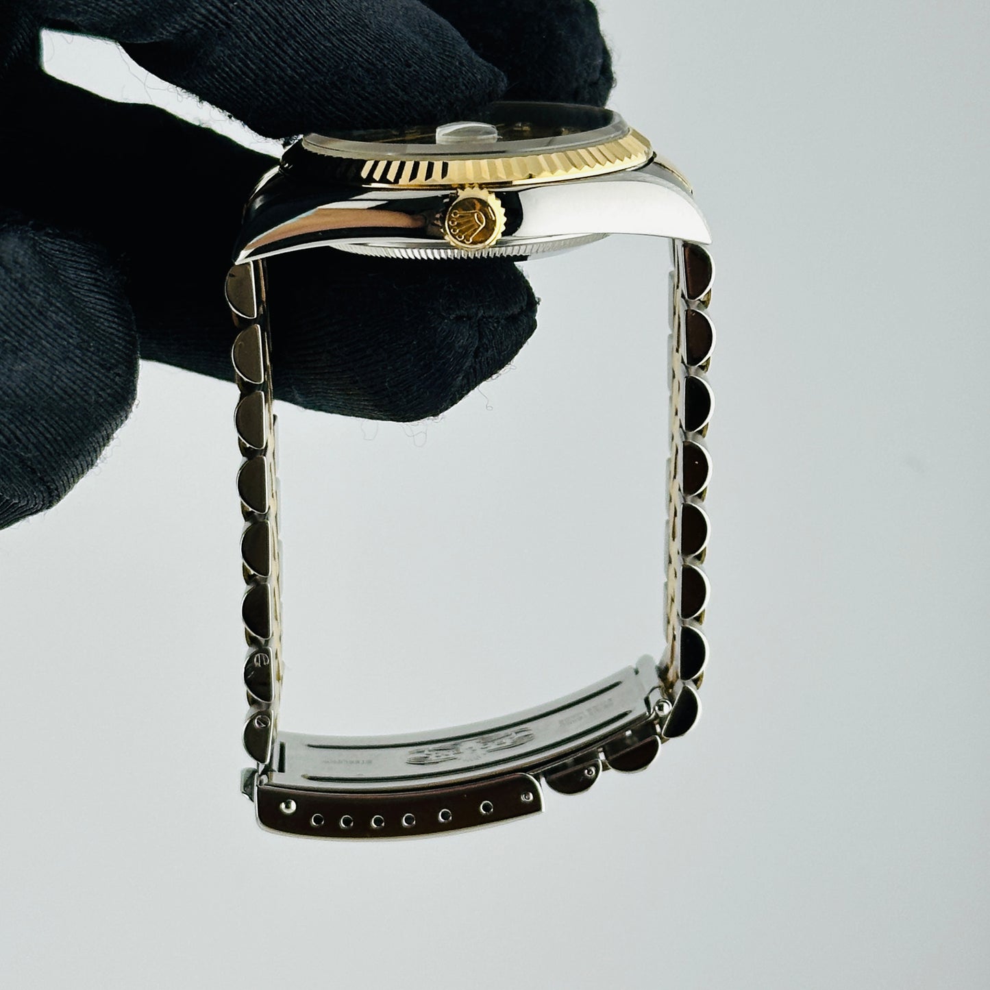 Rolex Datejust Champagne Diamond Factory Dial on D Link Jubilee Bracelet Ref. 16233G 2001 — view 6