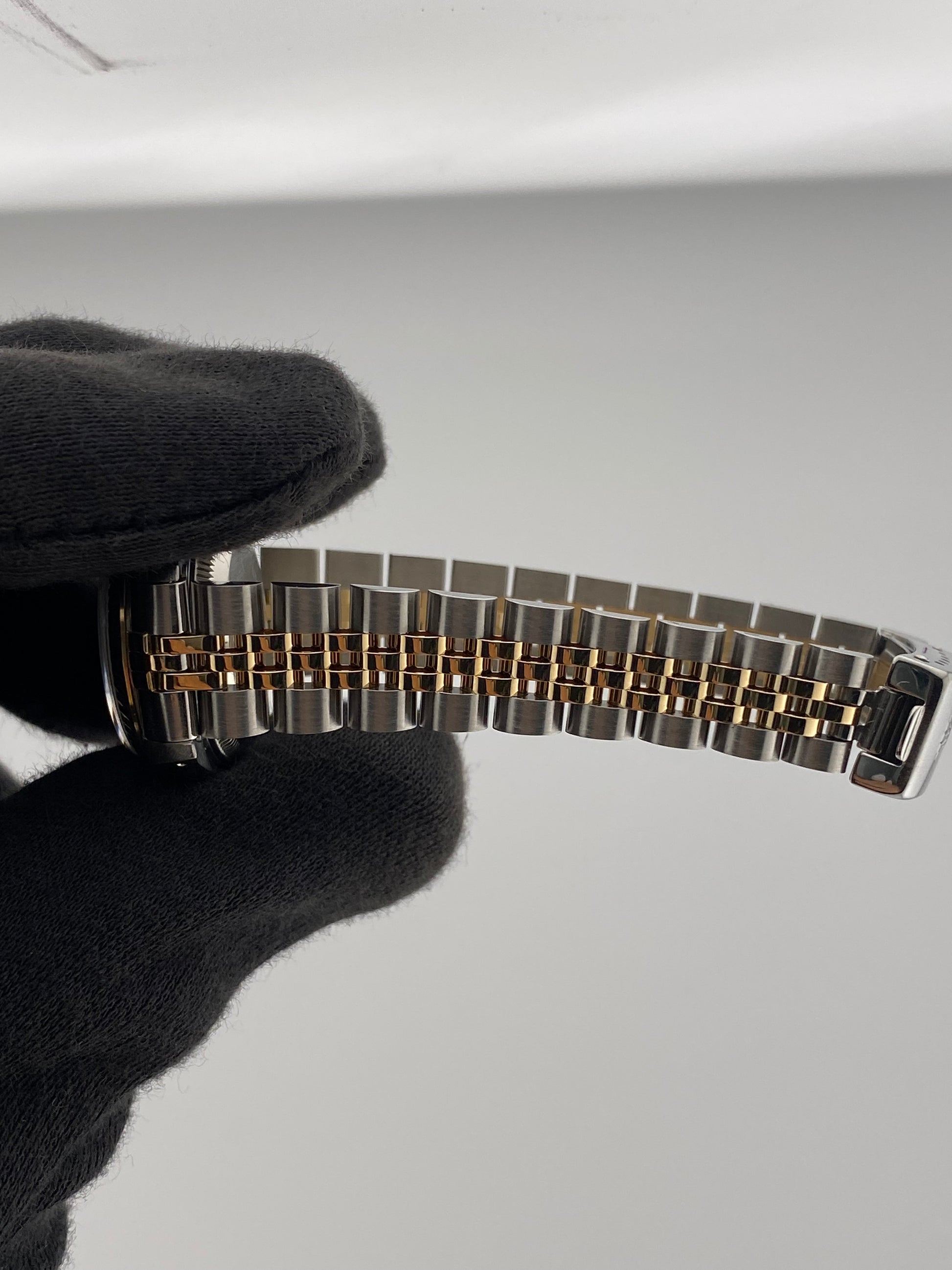 Rolex Datejust Lady Champagne Stick Dial on Jubilee Ref. 69173 Papers 1992 — view 5