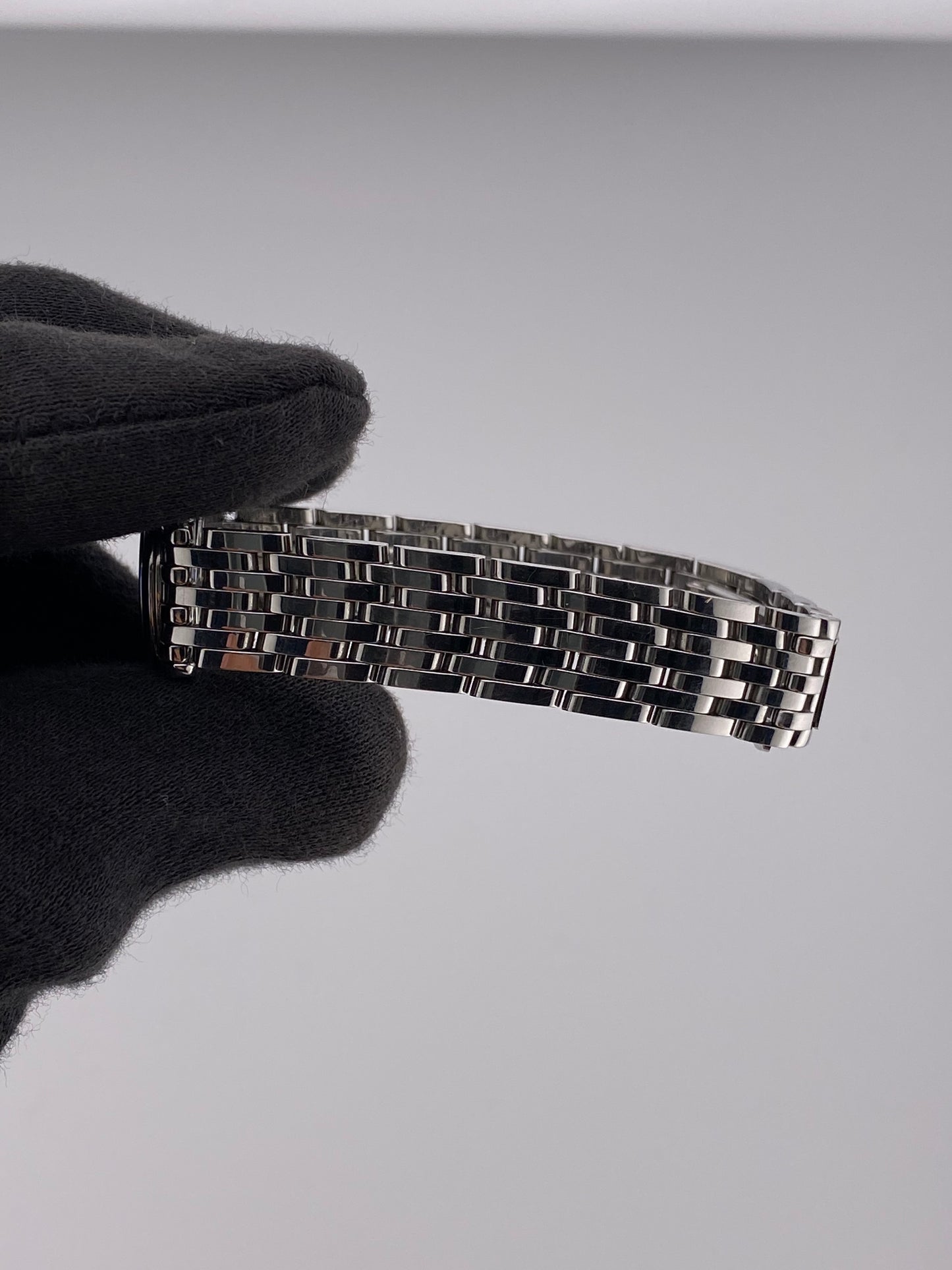 Omega De Ville White Mop Dial on Stainless Steel Bracelet Ref. 4570.75.00 — view 5