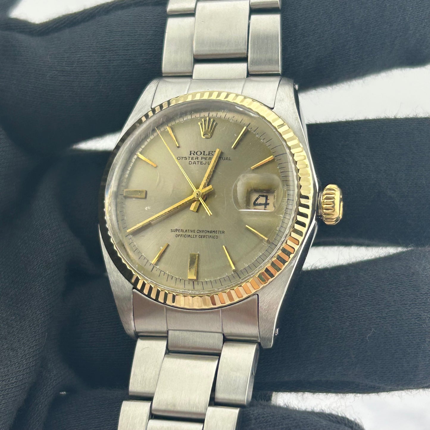 Rolex Datejust Grey Stick Dial on Folded Oyster Ref. 1601 1968 — view 2