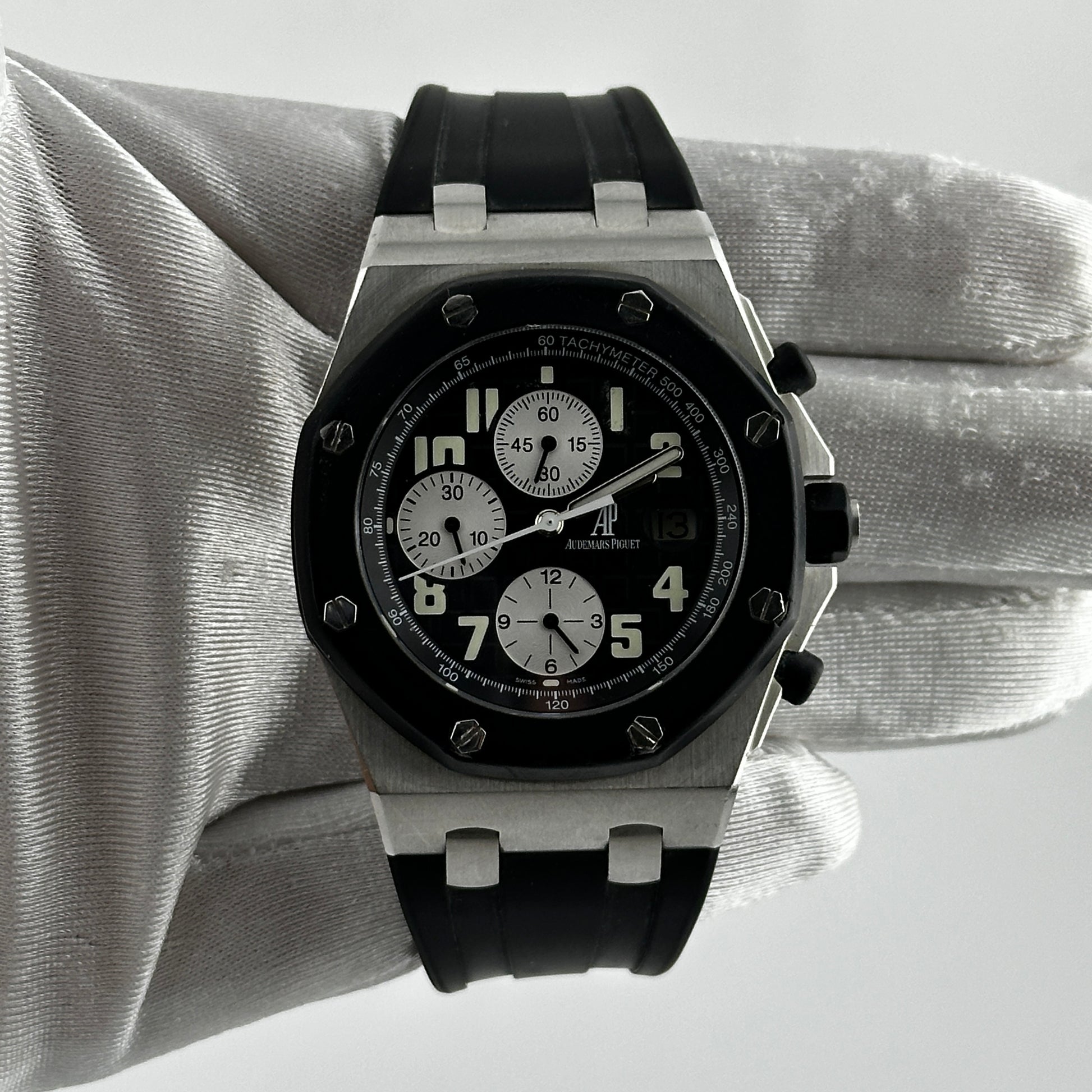 Audemars Piguet Royal Oak Offshore Black Dial on Rubber Strap Ref. 25940SK.OO.D002CA.03 — view 2