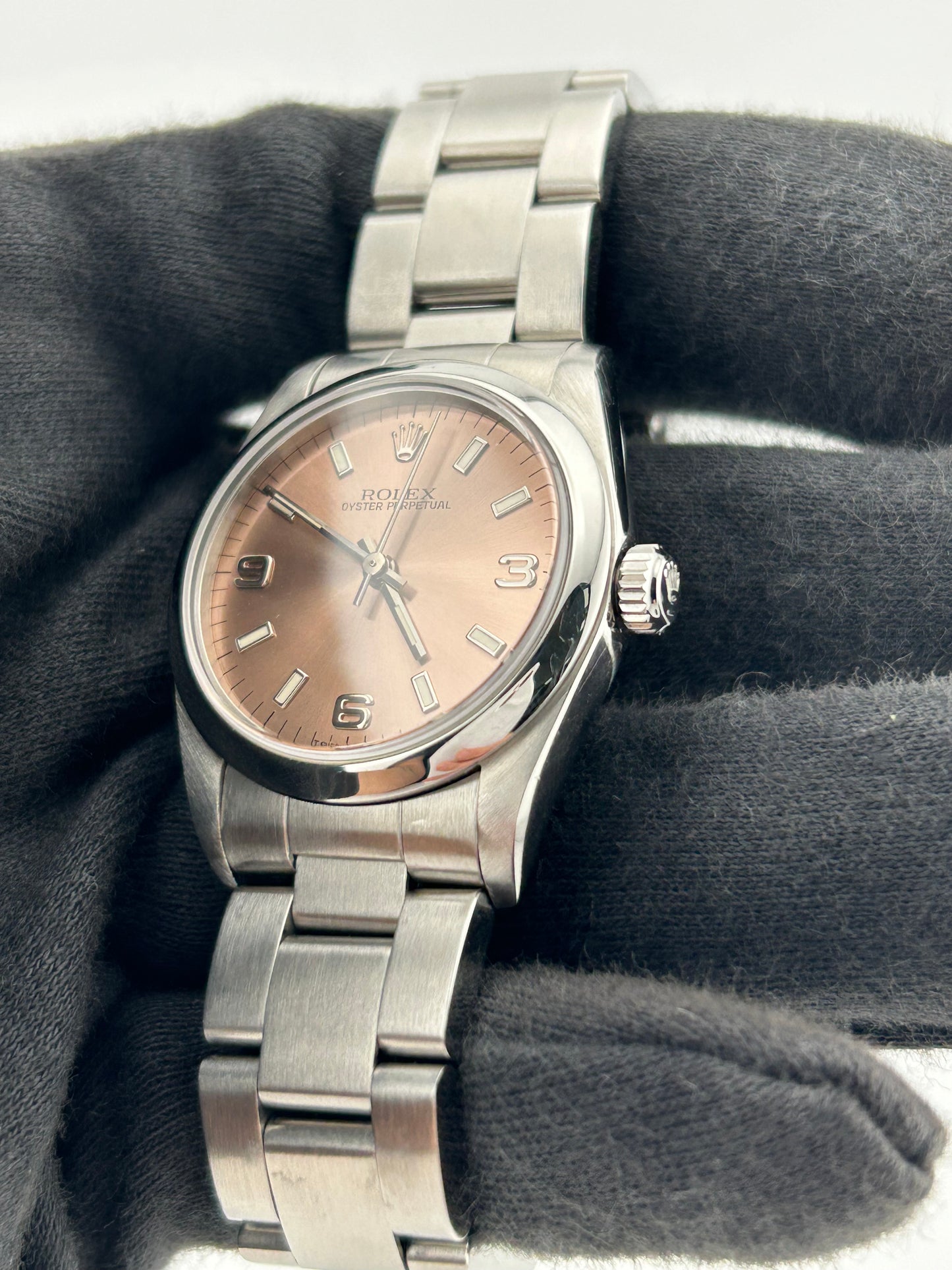 Rolex Oyster Perpetual Salmon Pink Dial on Oyster Steel Bracelet Ref. 67480 1997 — view 3