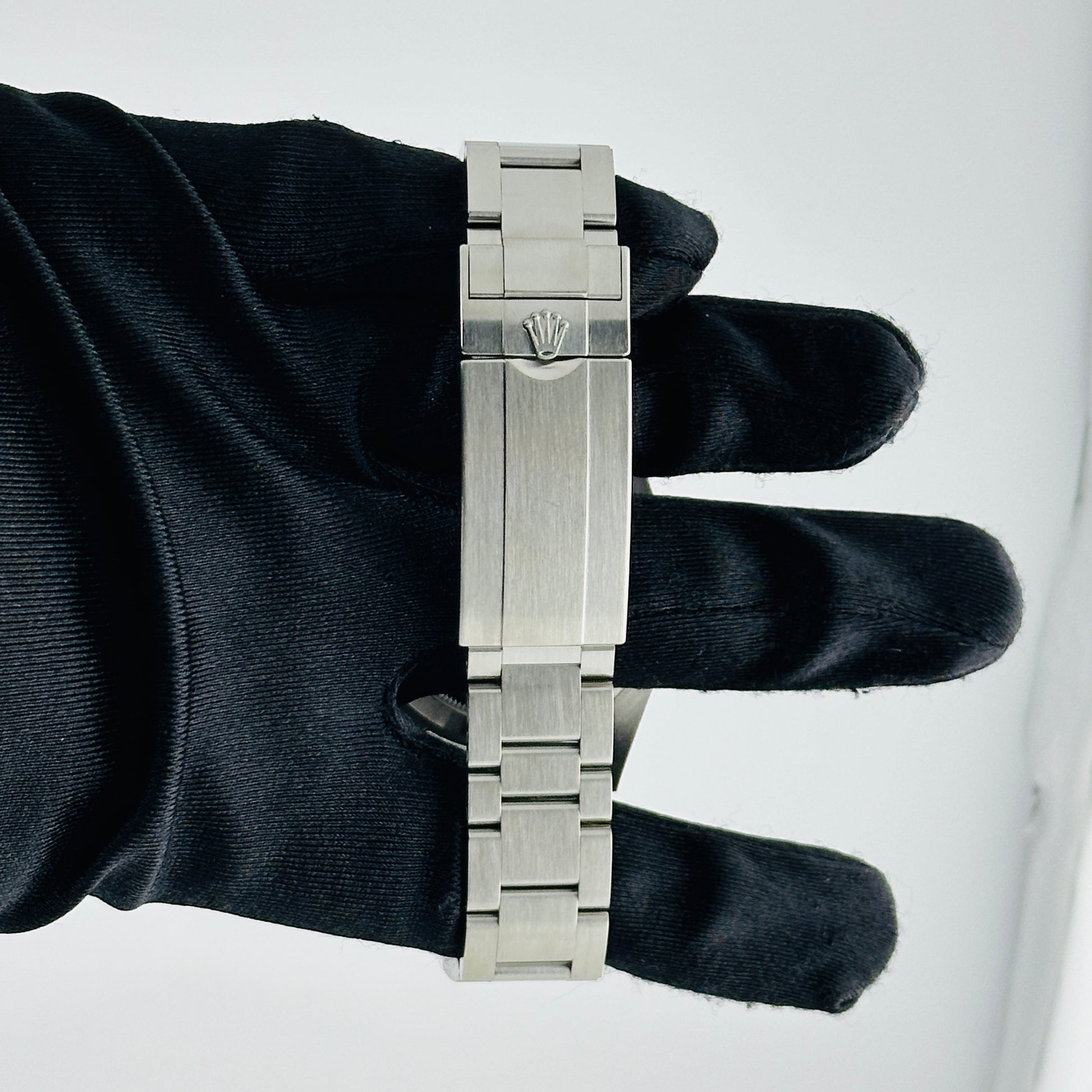 Rolex Submariner Black Dial on Oyster Bracelet Ref. 126610LN Card 2024 — view 4
